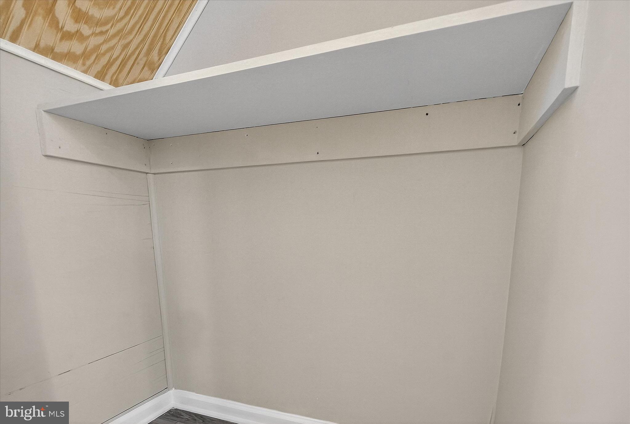 CRESTVIEW MEADOWS - Residential