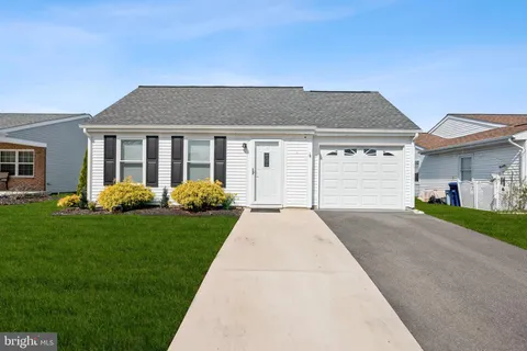 71 Chatham Place, Southampton, NJ MLS: NJBL2083828