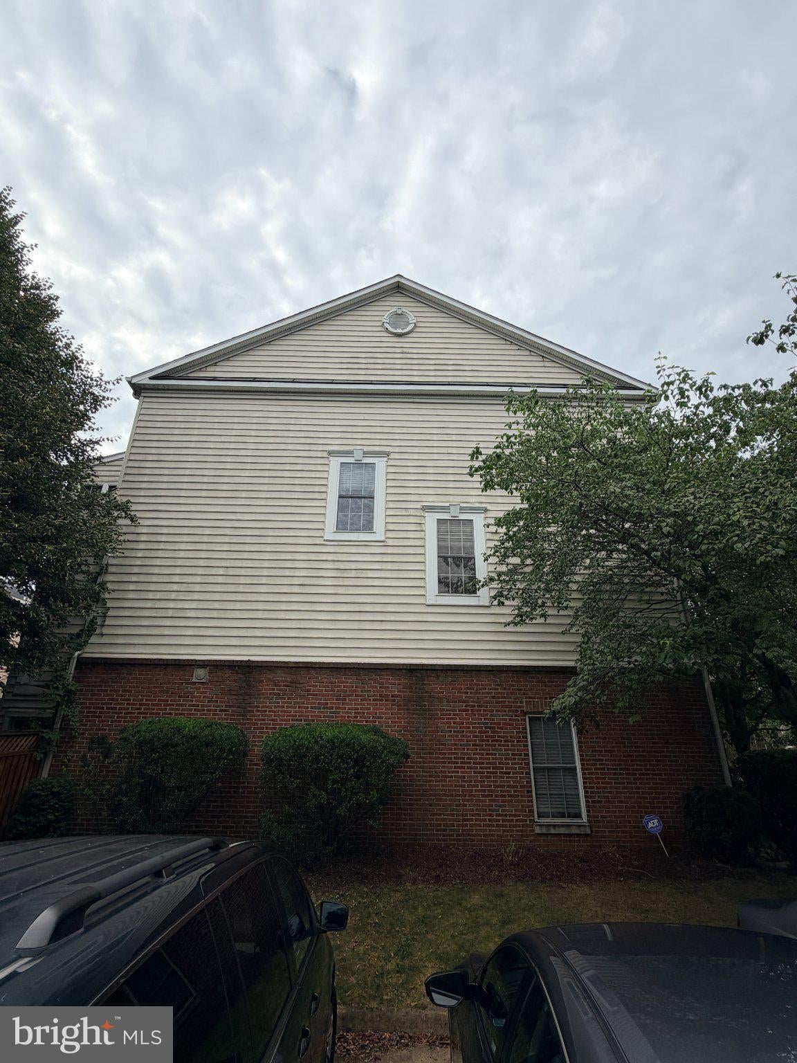 4277 PARK GREEN