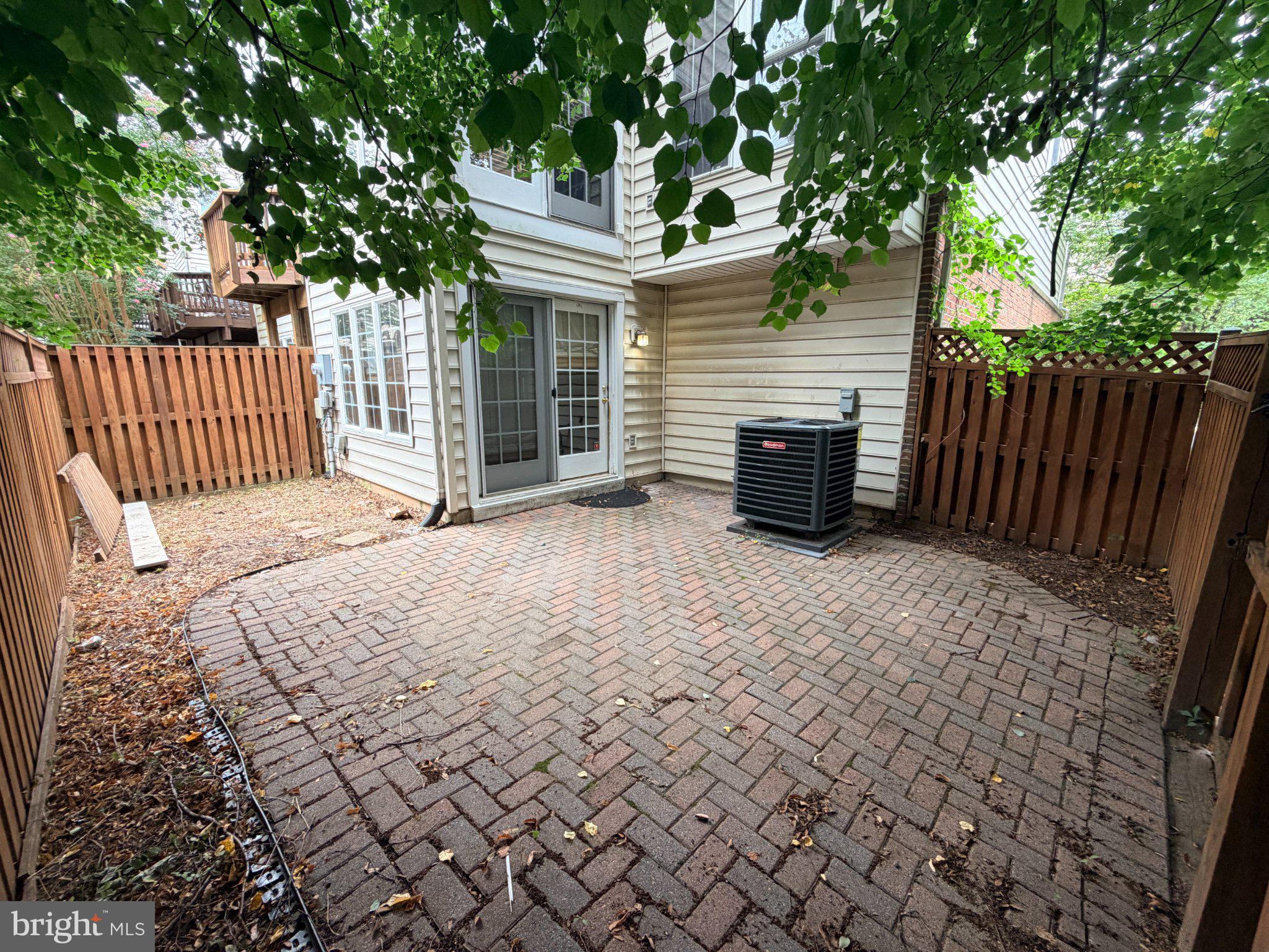 4277 PARK GREEN