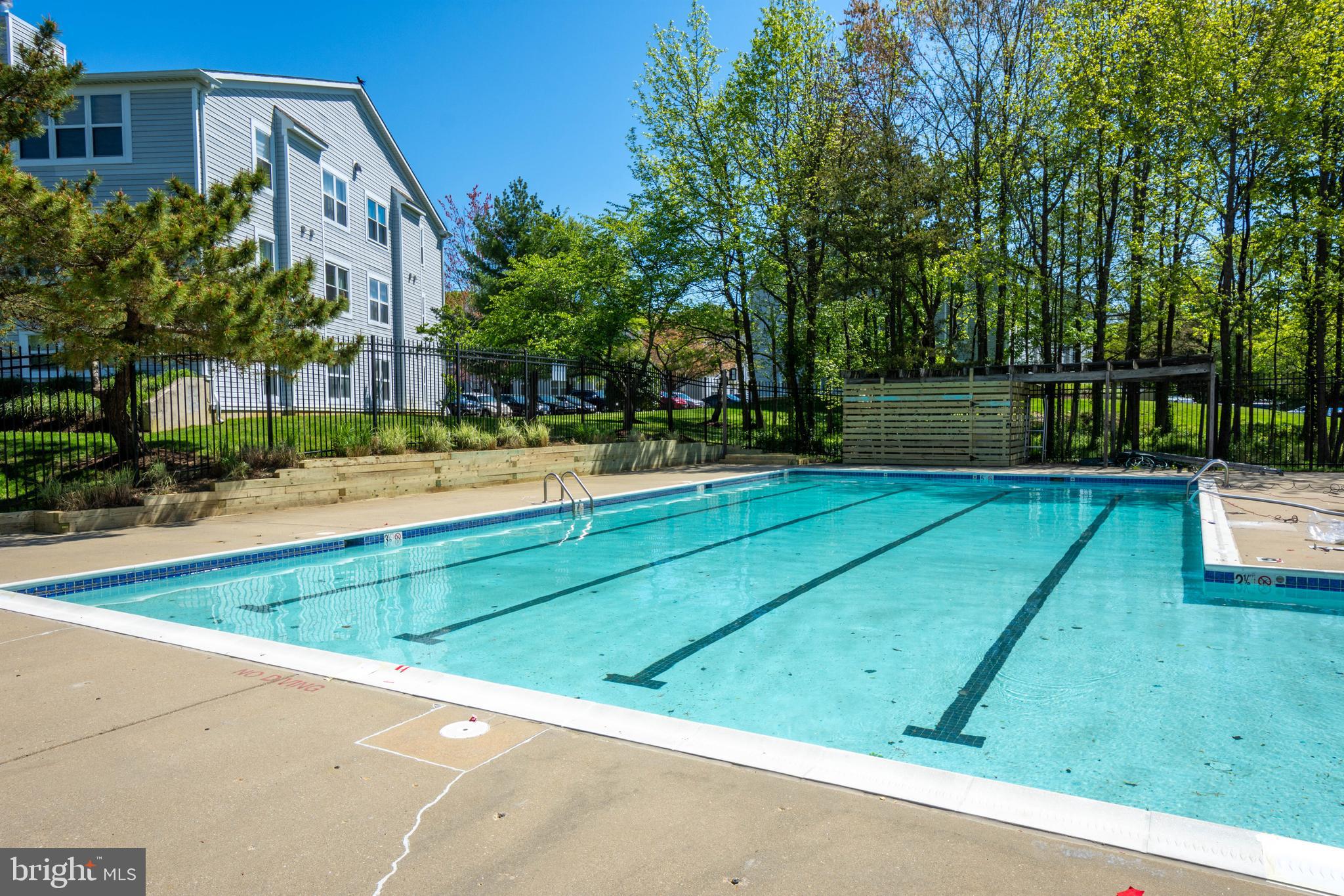 ANNAPOLIS OVERLOOK - Residential