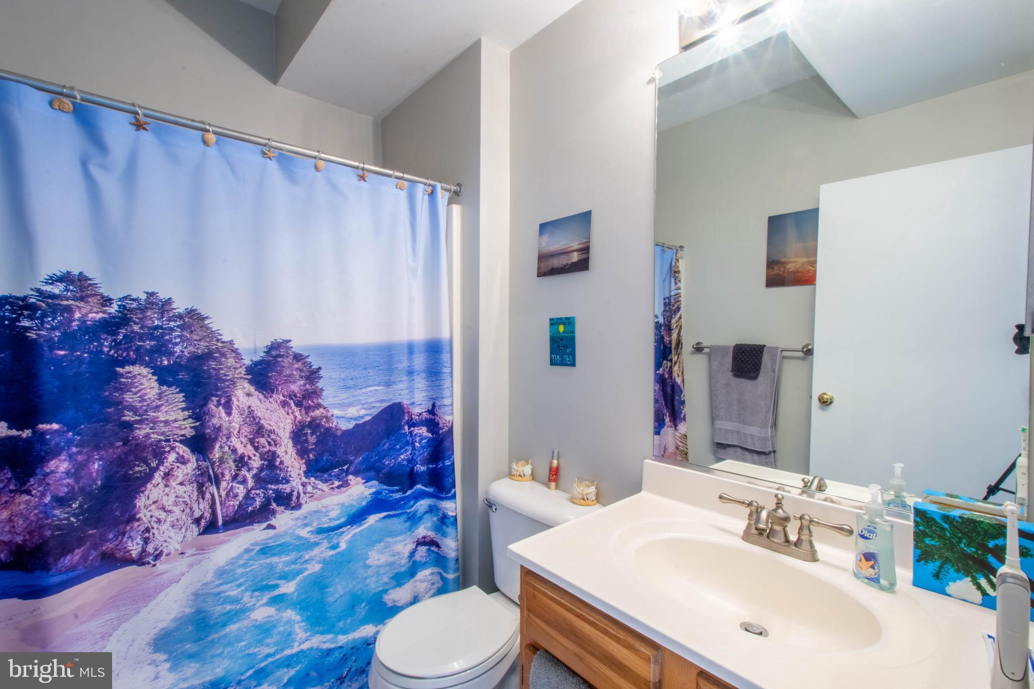 ANNAPOLIS OVERLOOK - Residential