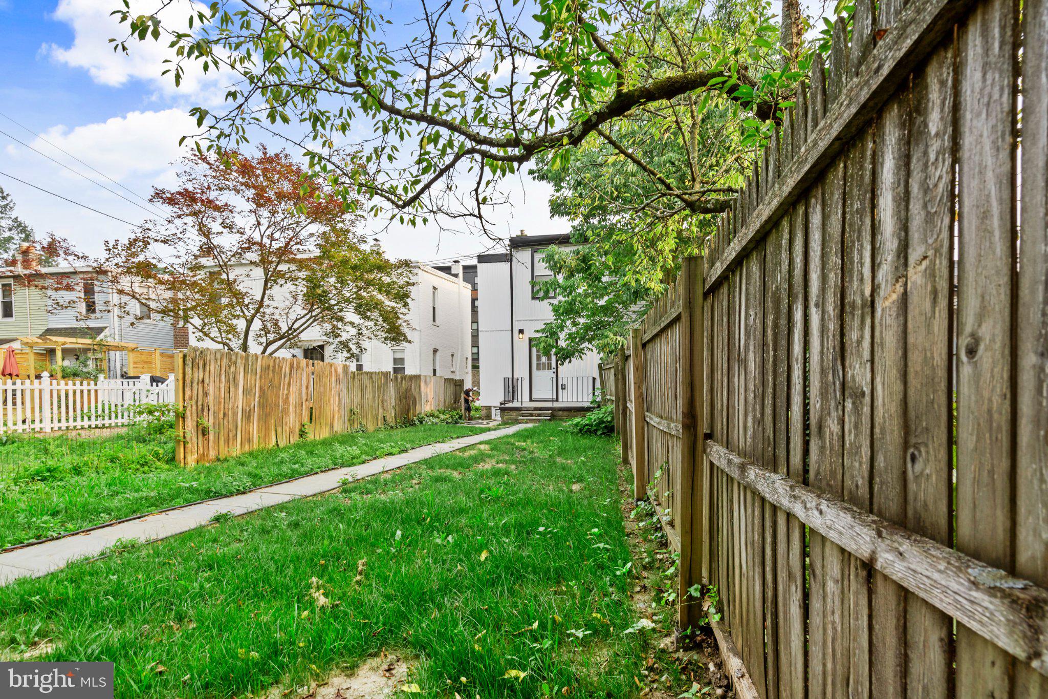 449 W BALTIMORE AVENUE