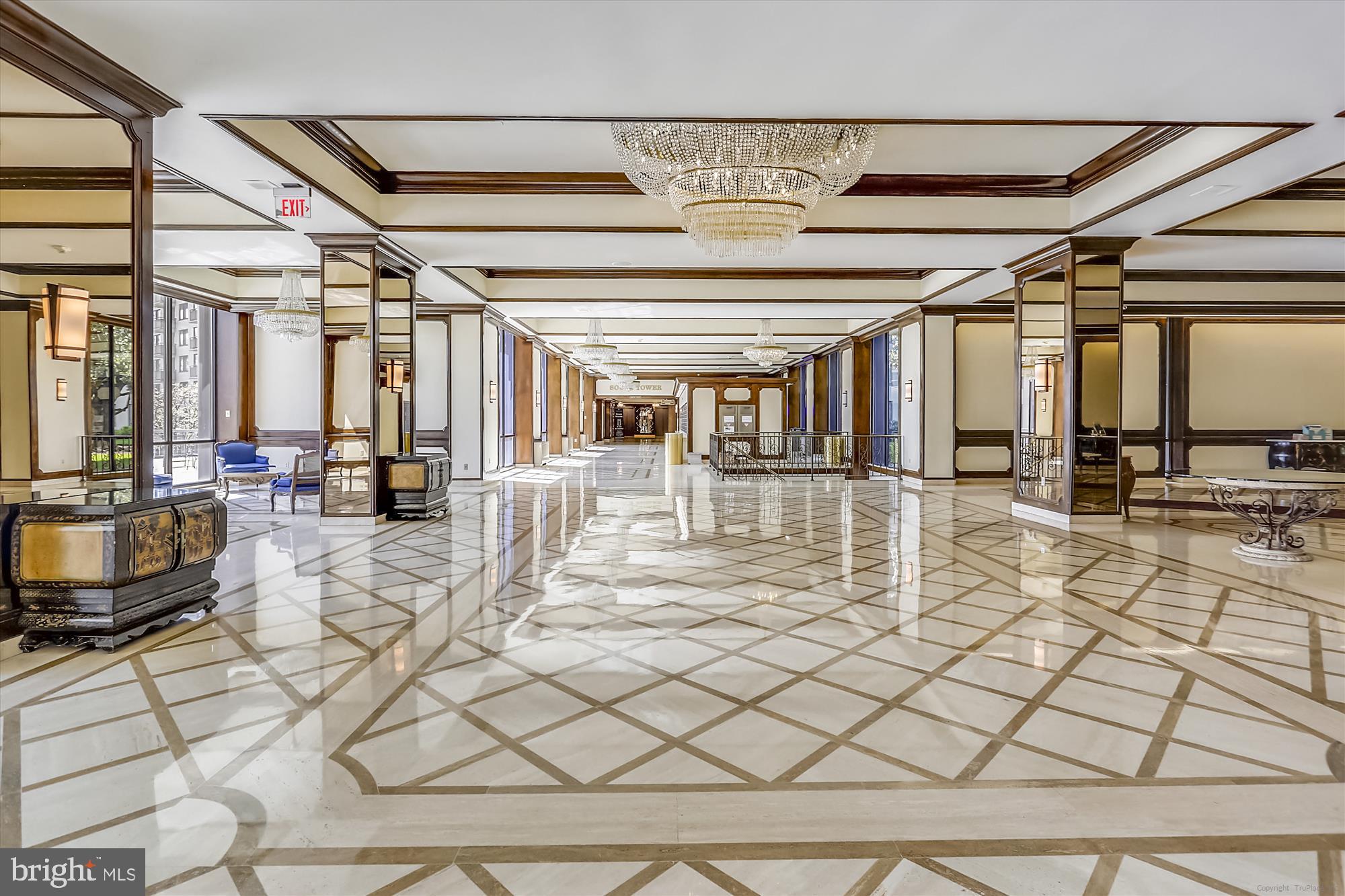 POOKS HILL - Residential