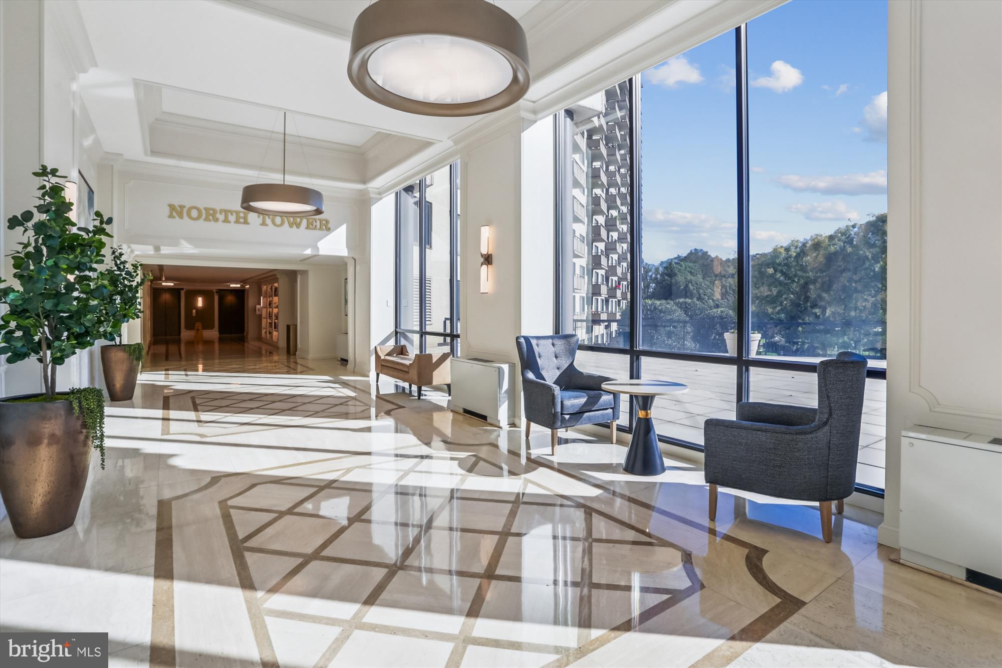 POOKS HILL - Residential