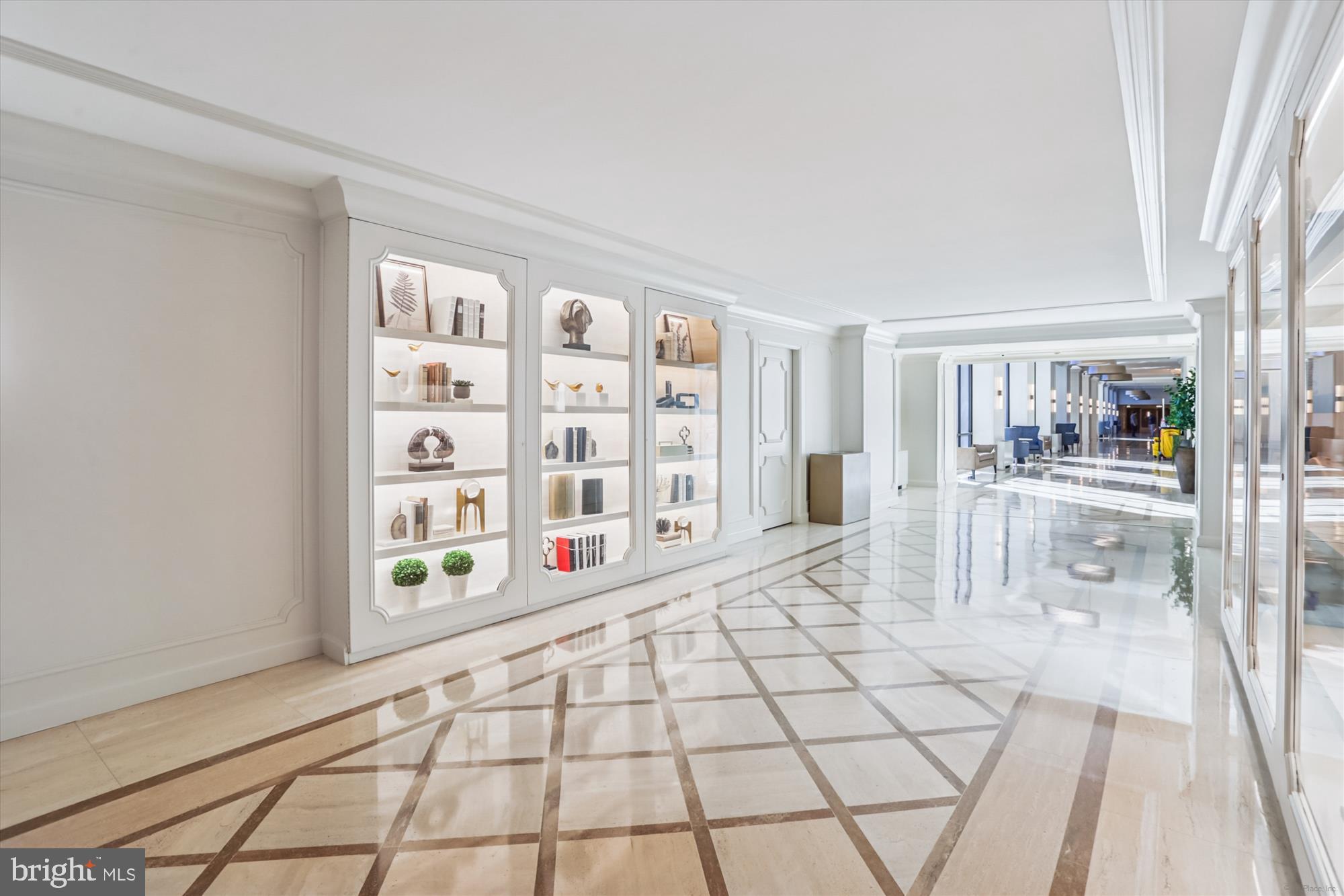 POOKS HILL - Residential