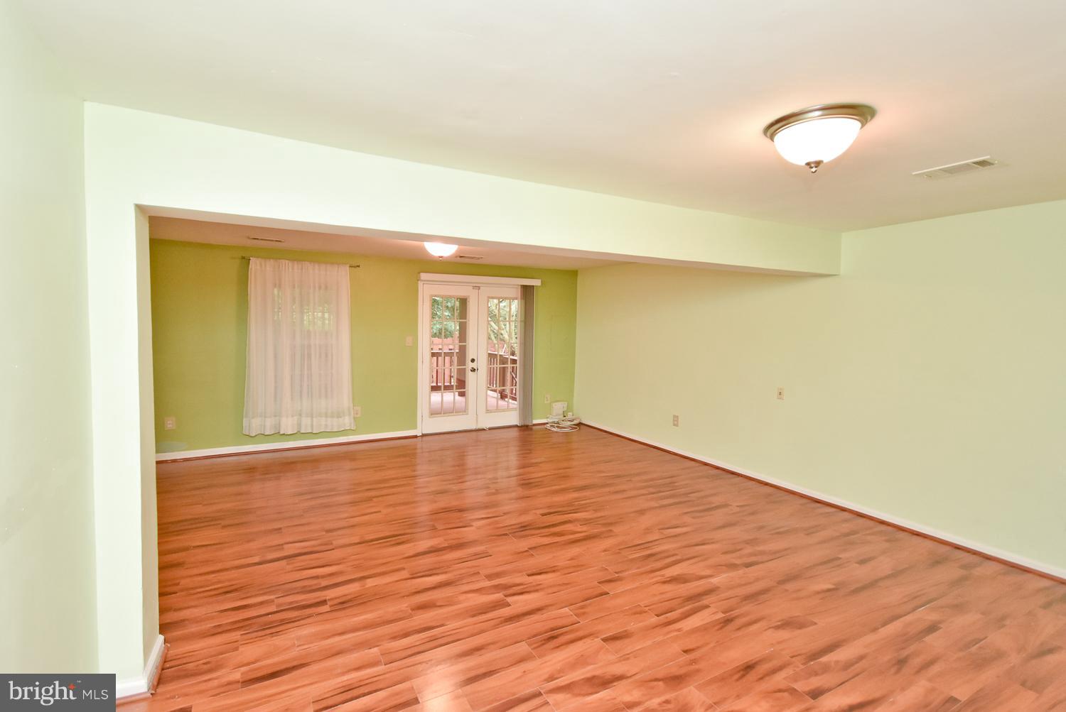 SPRINGFIELD OAKS - Residential