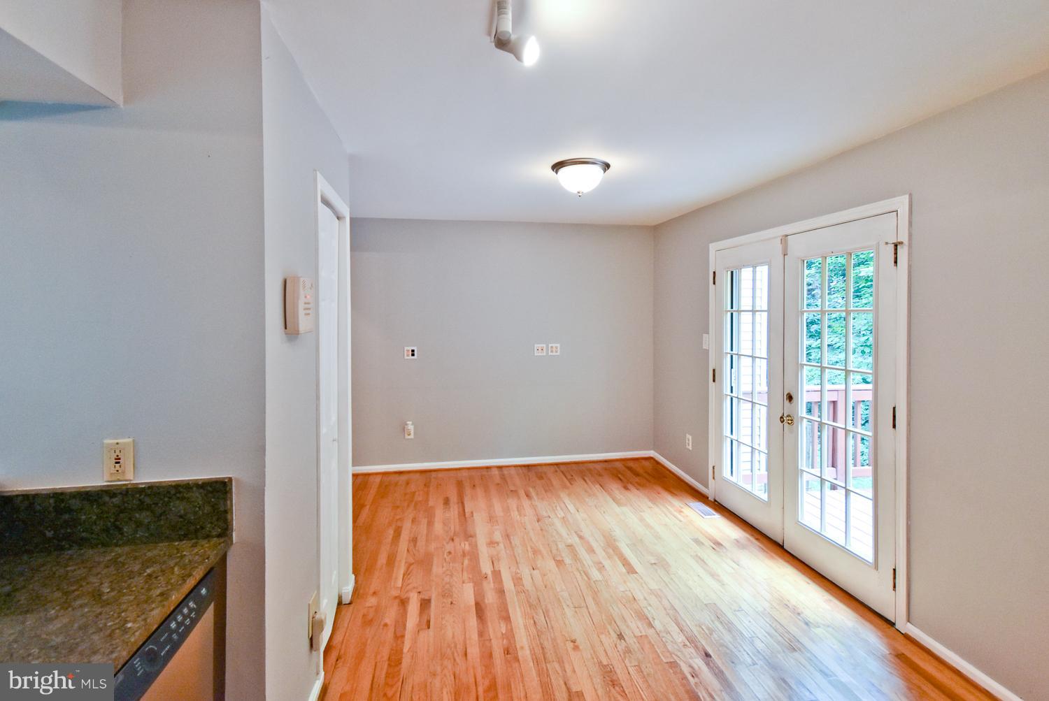 SPRINGFIELD OAKS - Residential