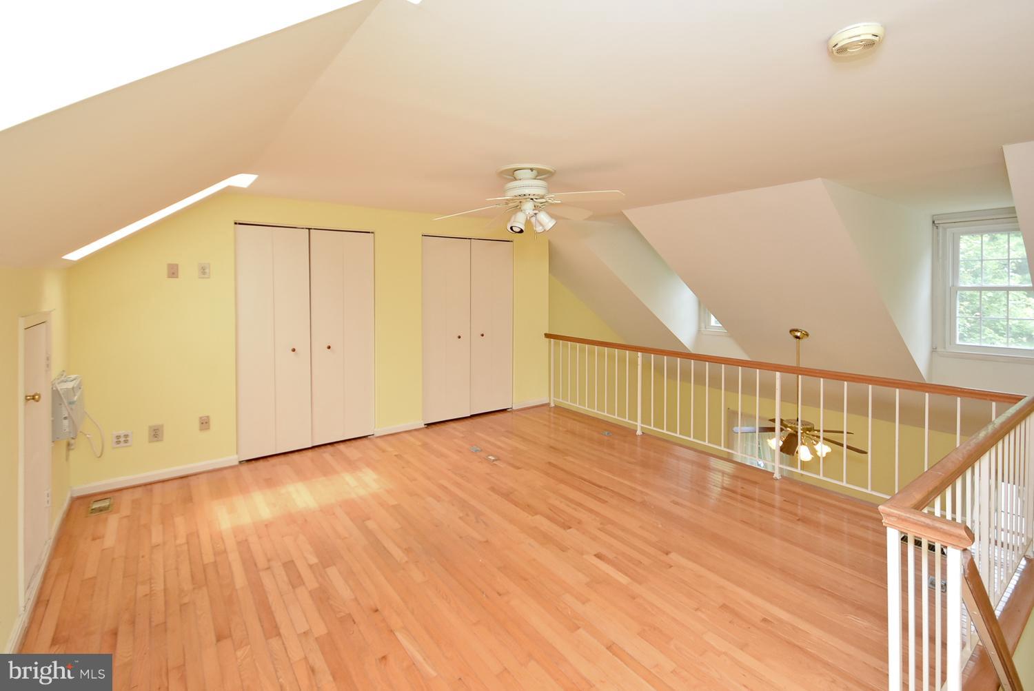 SPRINGFIELD OAKS - Residential