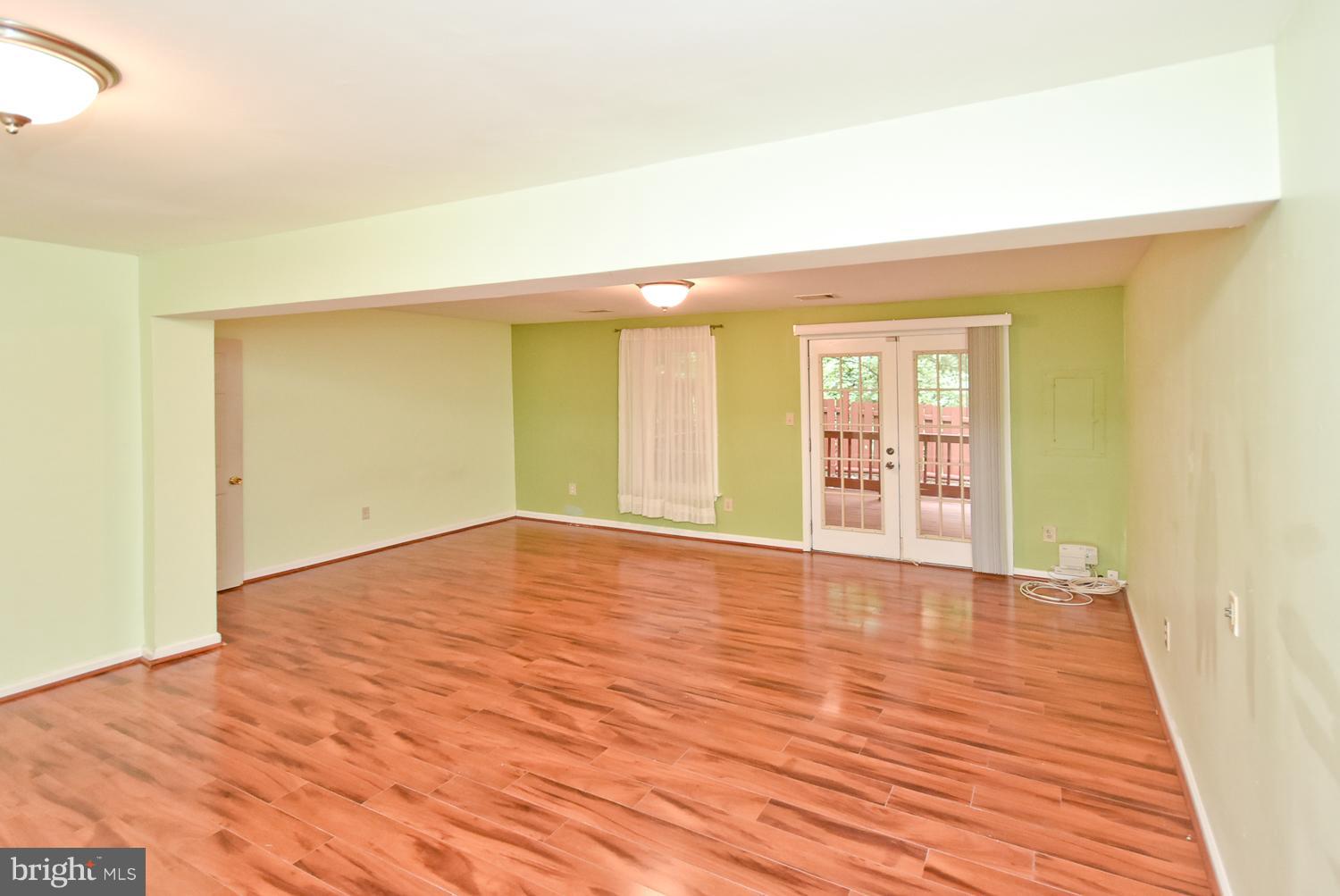 SPRINGFIELD OAKS - Residential