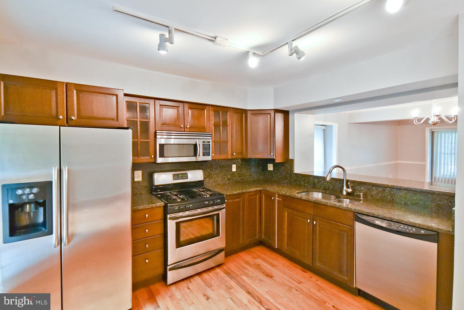 SPRINGFIELD OAKS - Residential