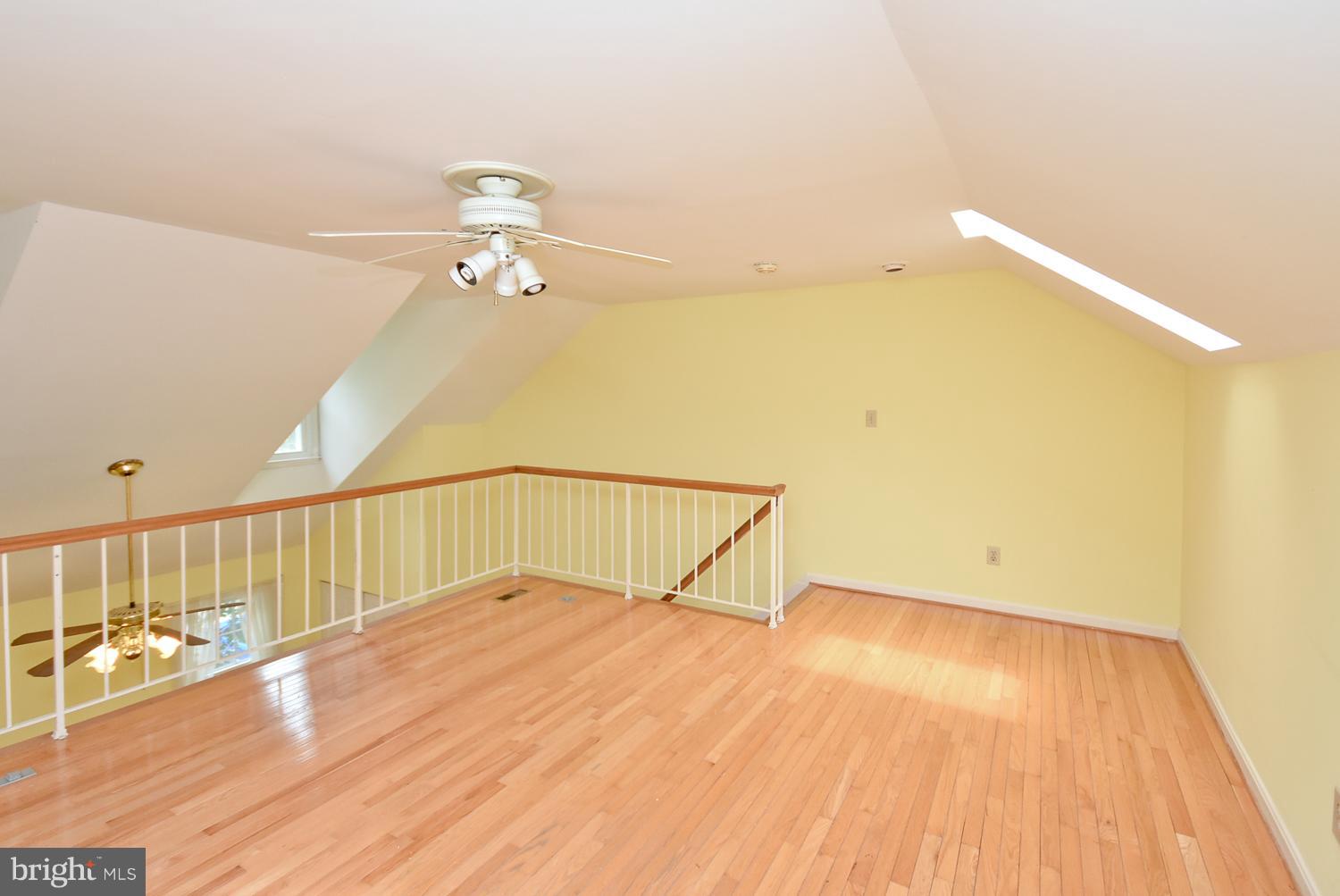 SPRINGFIELD OAKS - Residential