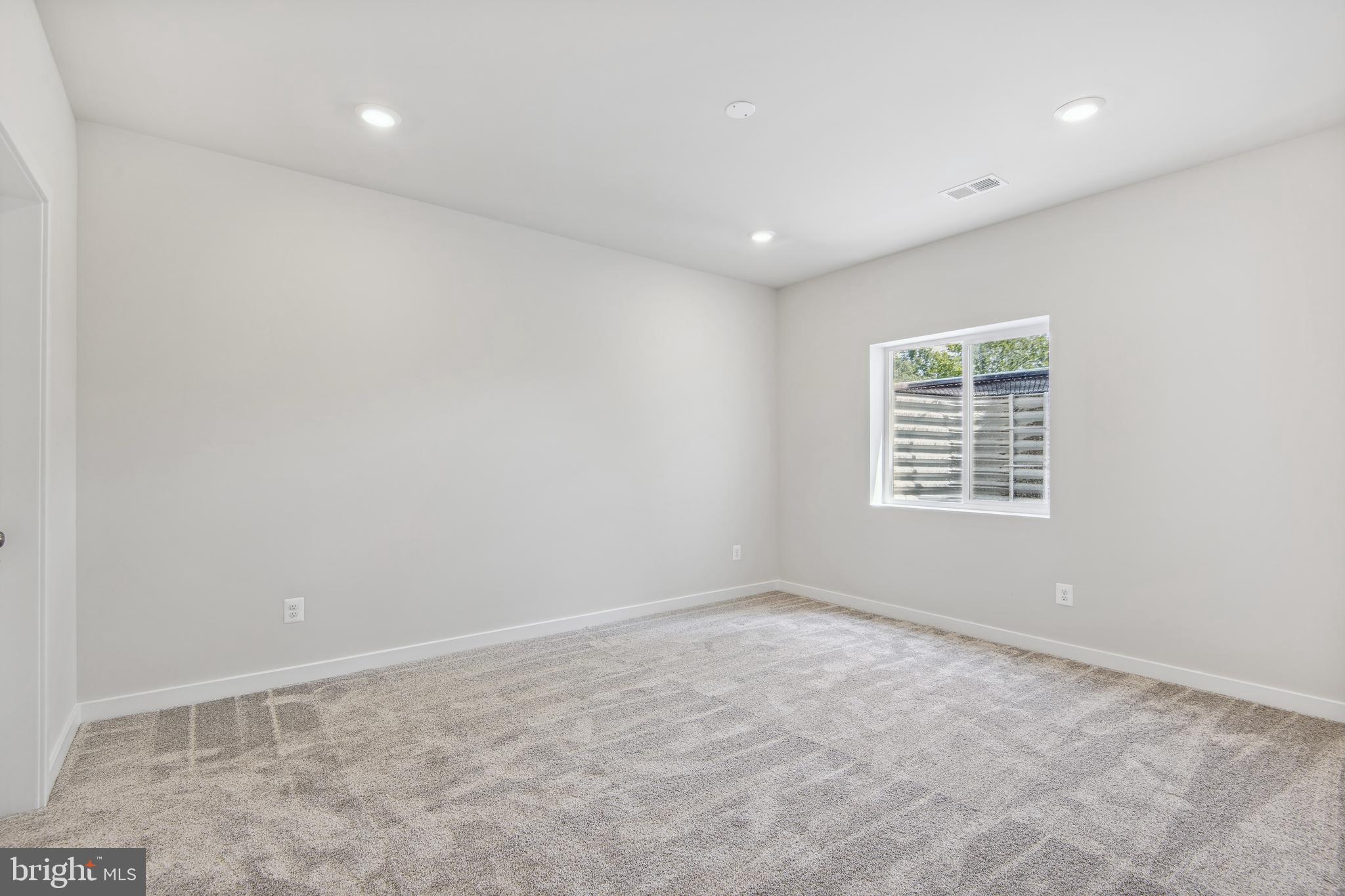 CLEVENGER CORNER VILLAGE - Residential