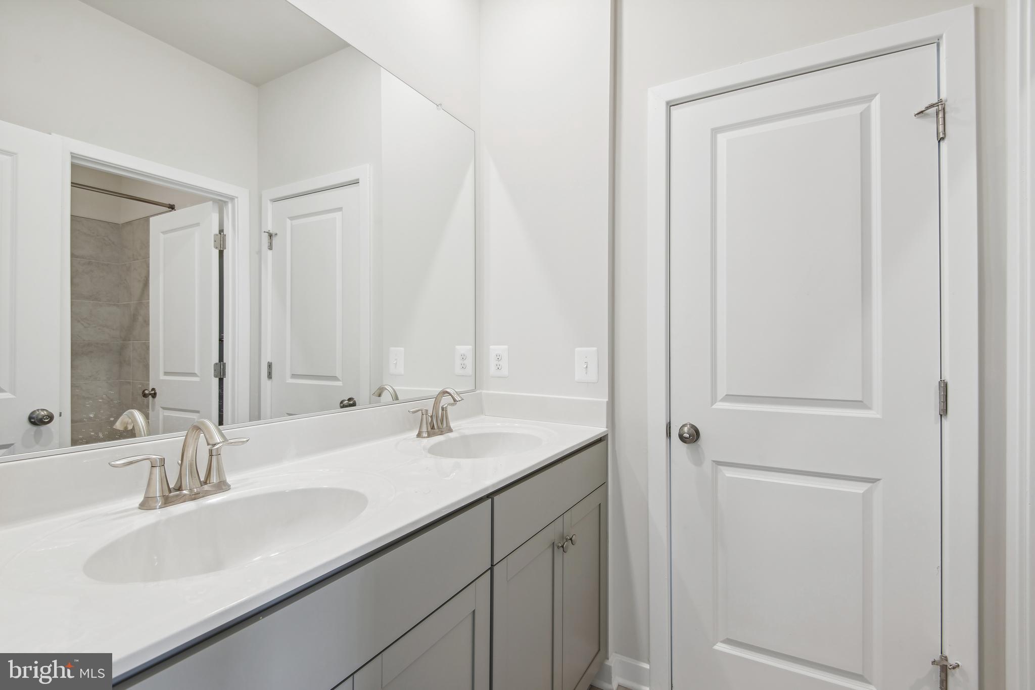 CLEVENGER CORNER VILLAGE - Residential