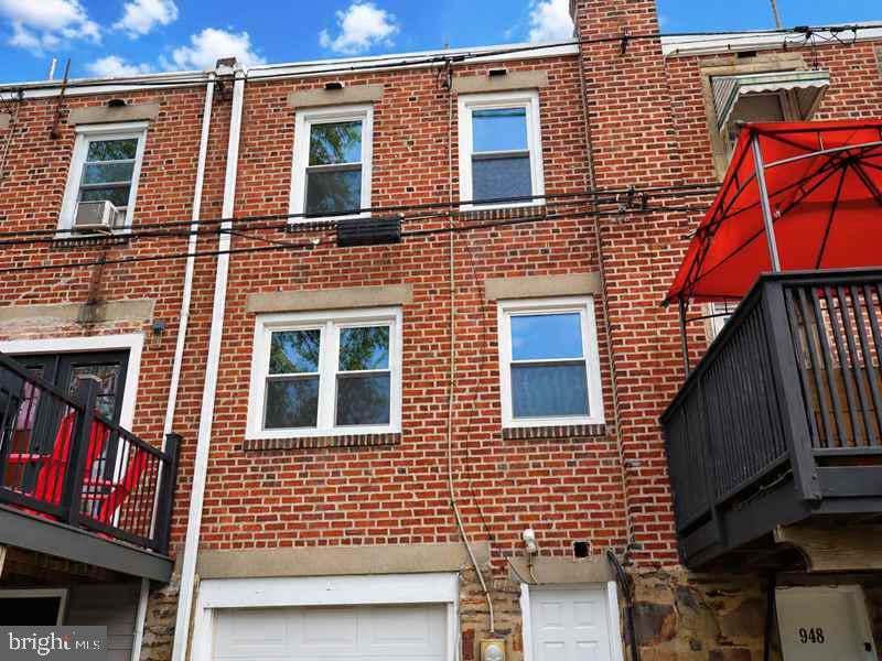 950 ARGYLE ROAD