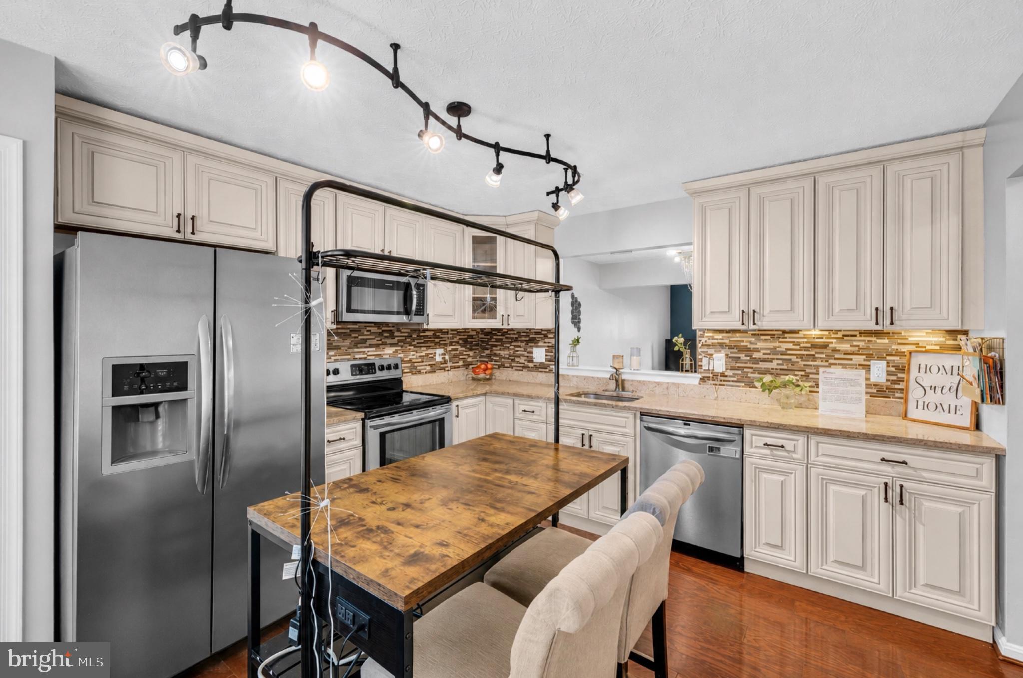 BOWLING BROOK FARMS - Residential