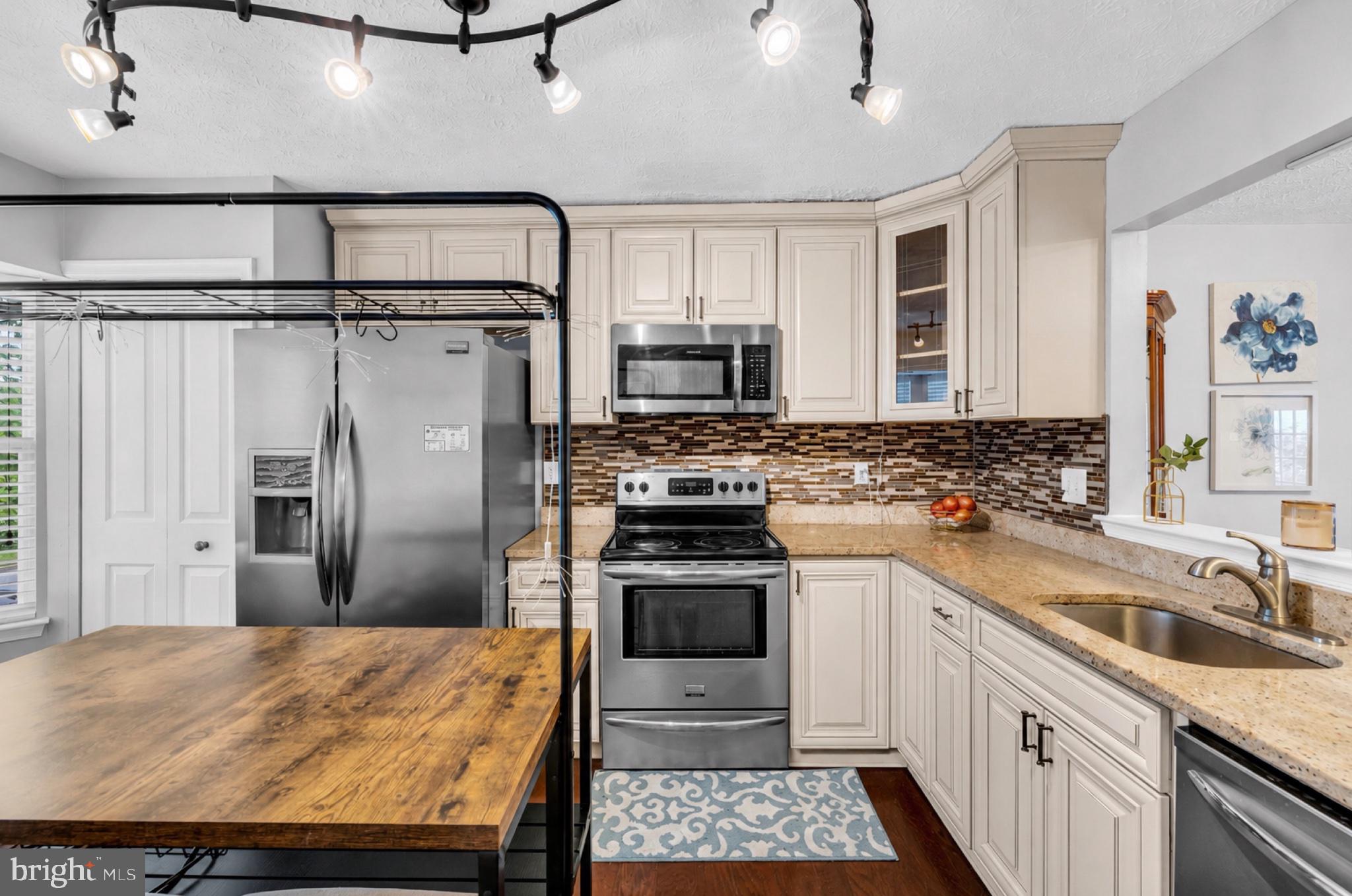 BOWLING BROOK FARMS - Residential