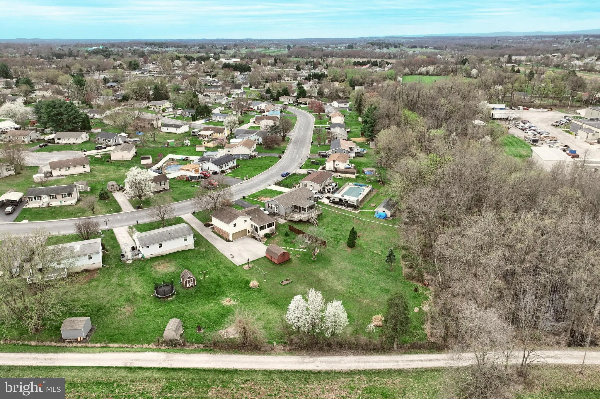 New Oxford, Pennsylvania 17350, United States, 3 Bedrooms Bedrooms, ,1 BathroomBathrooms,Residential,Pending,104545
