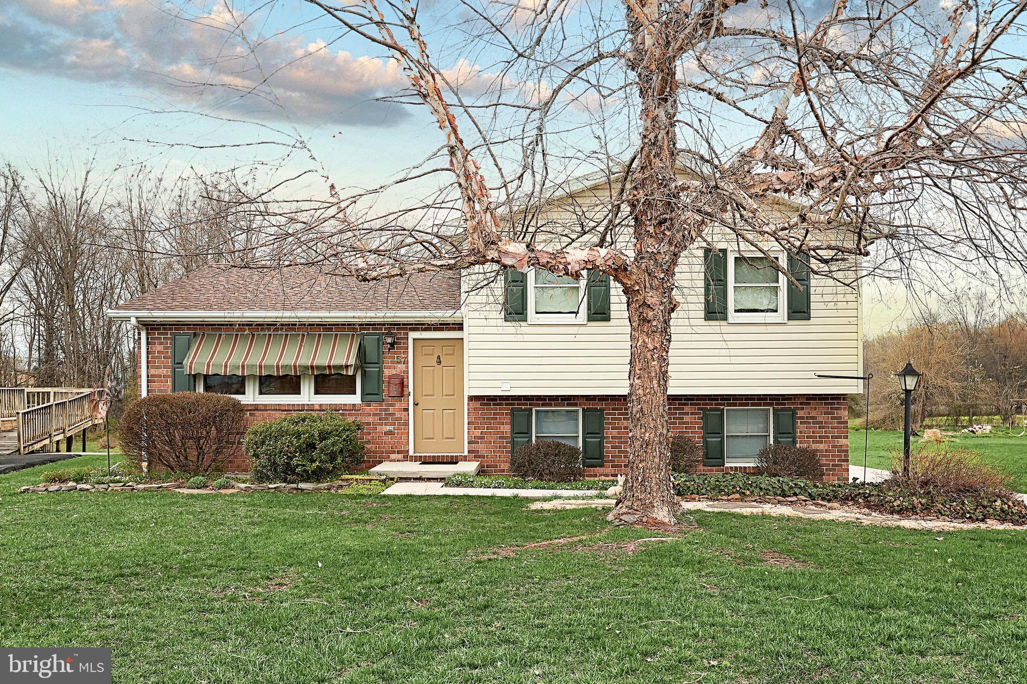 OXFORD ESTATES - Residential
