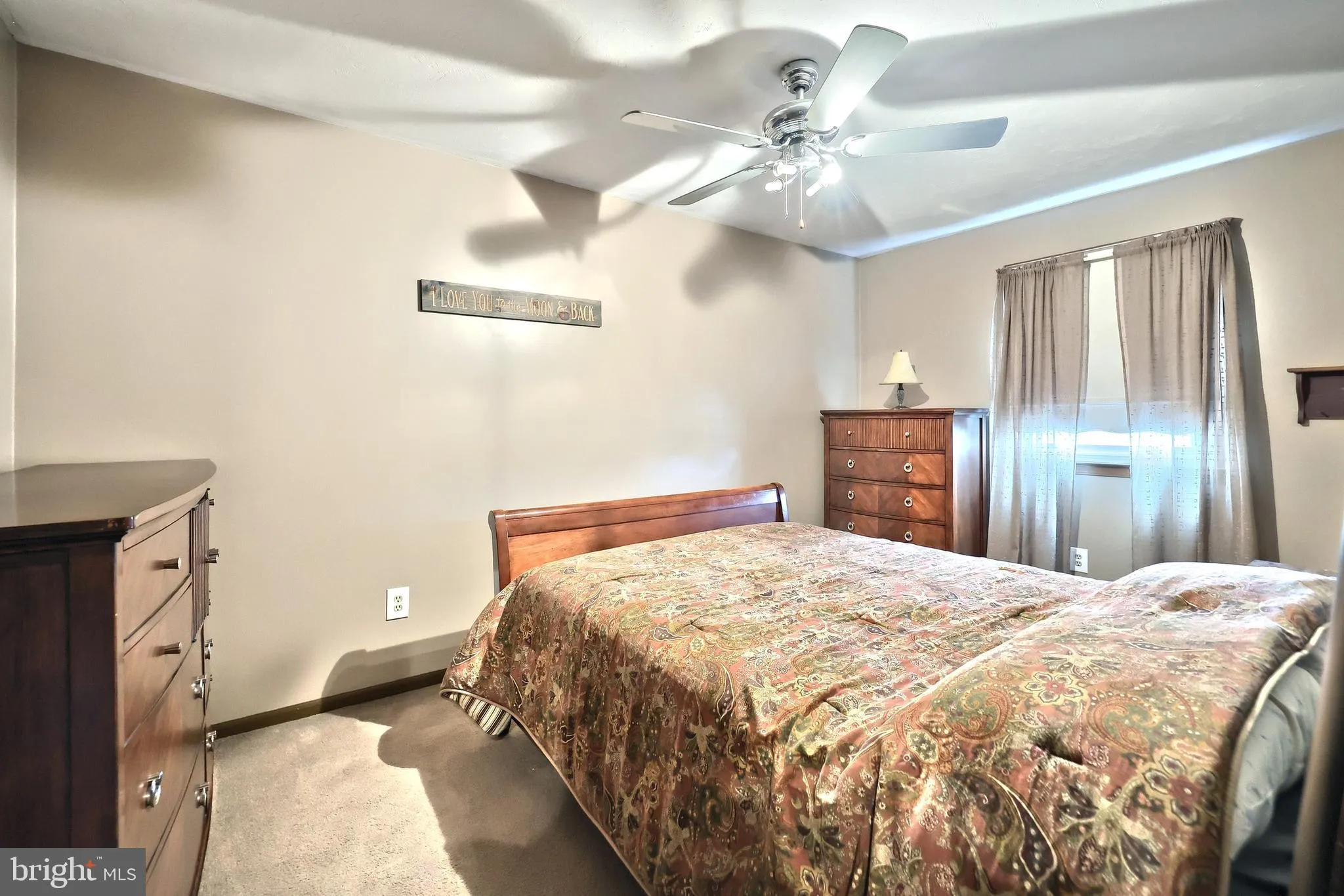 New Oxford, Pennsylvania 17350, United States, 3 Bedrooms Bedrooms, ,1 BathroomBathrooms,Residential,Pending,104545