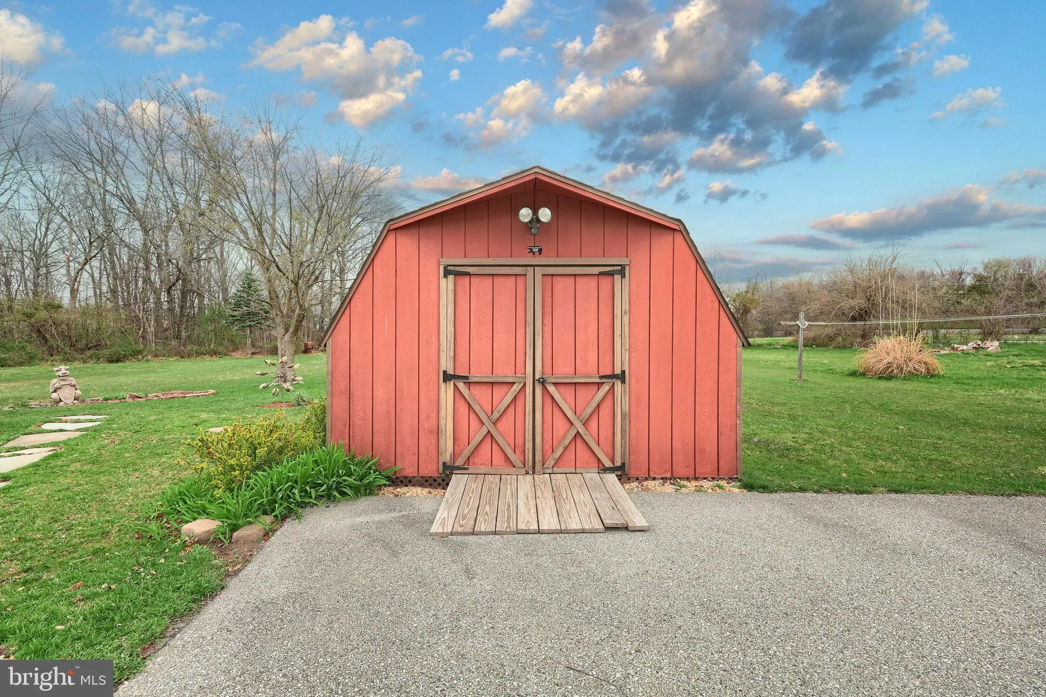 New Oxford, Pennsylvania 17350, United States, 3 Bedrooms Bedrooms, ,1 BathroomBathrooms,Residential,Pending,104545
