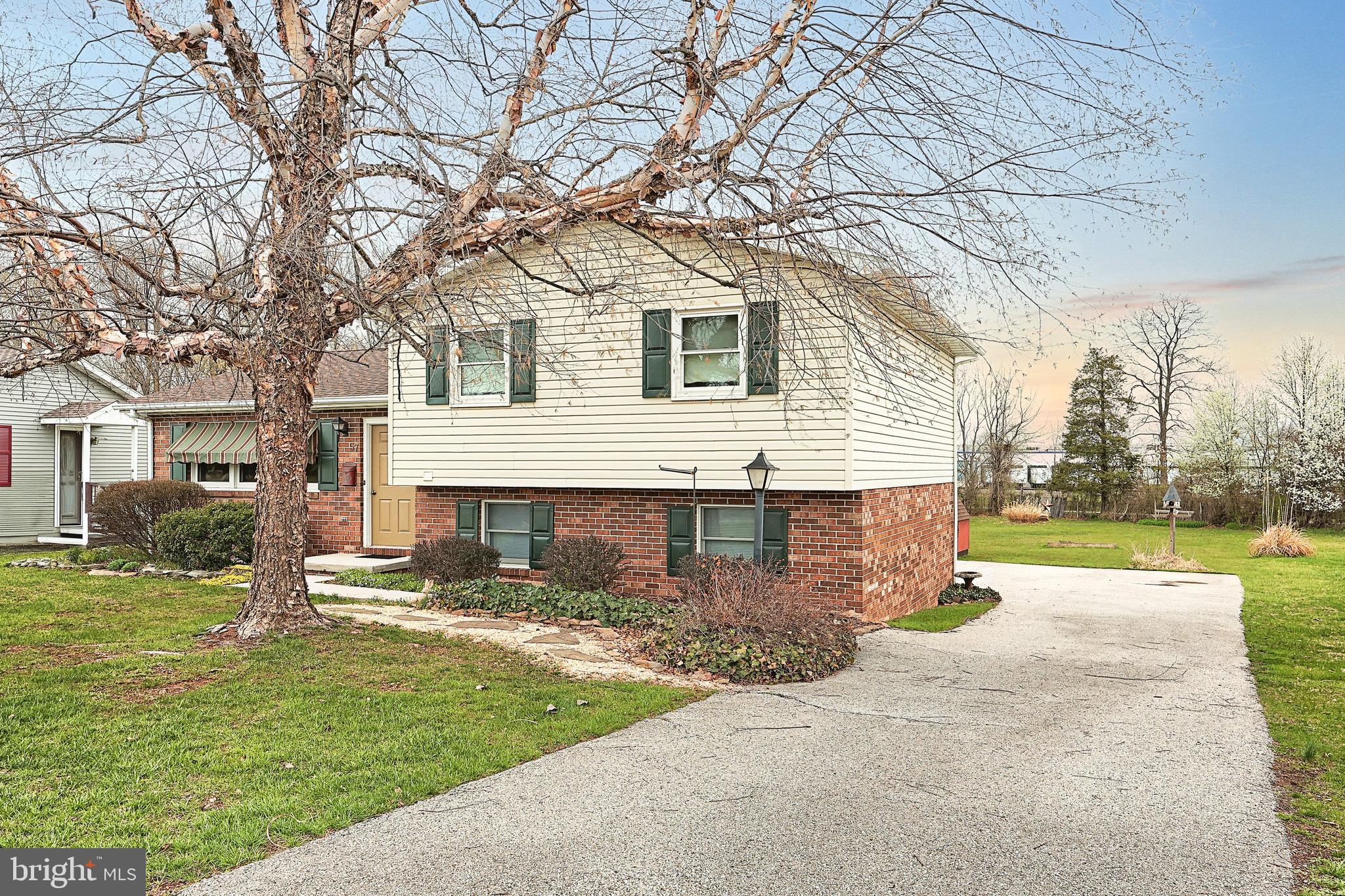 OXFORD ESTATES - Residential