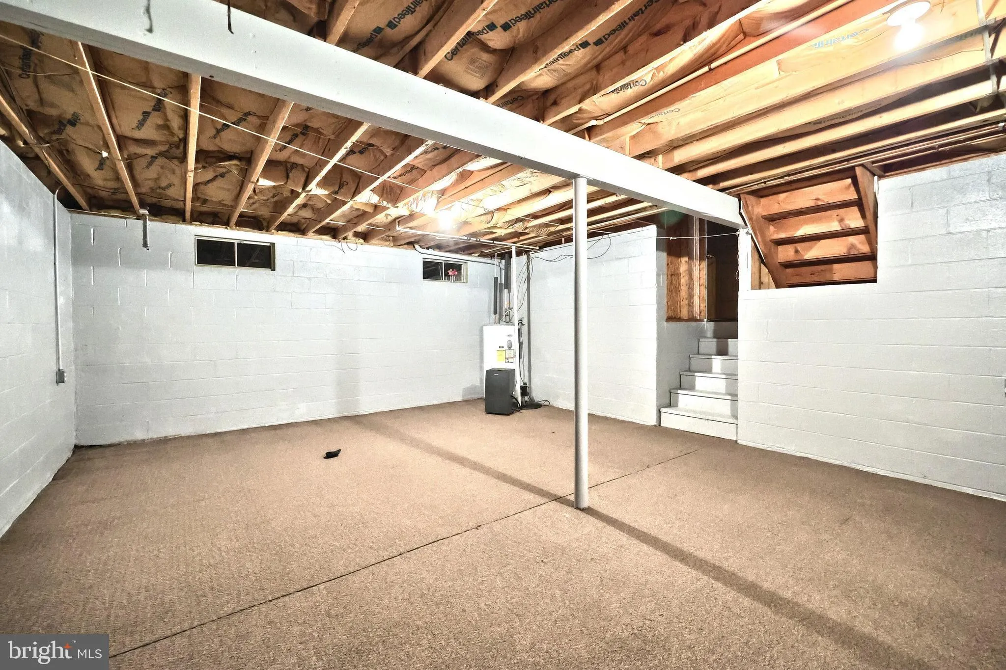 New Oxford, Pennsylvania 17350, United States, 3 Bedrooms Bedrooms, ,1 BathroomBathrooms,Residential,Pending,104545