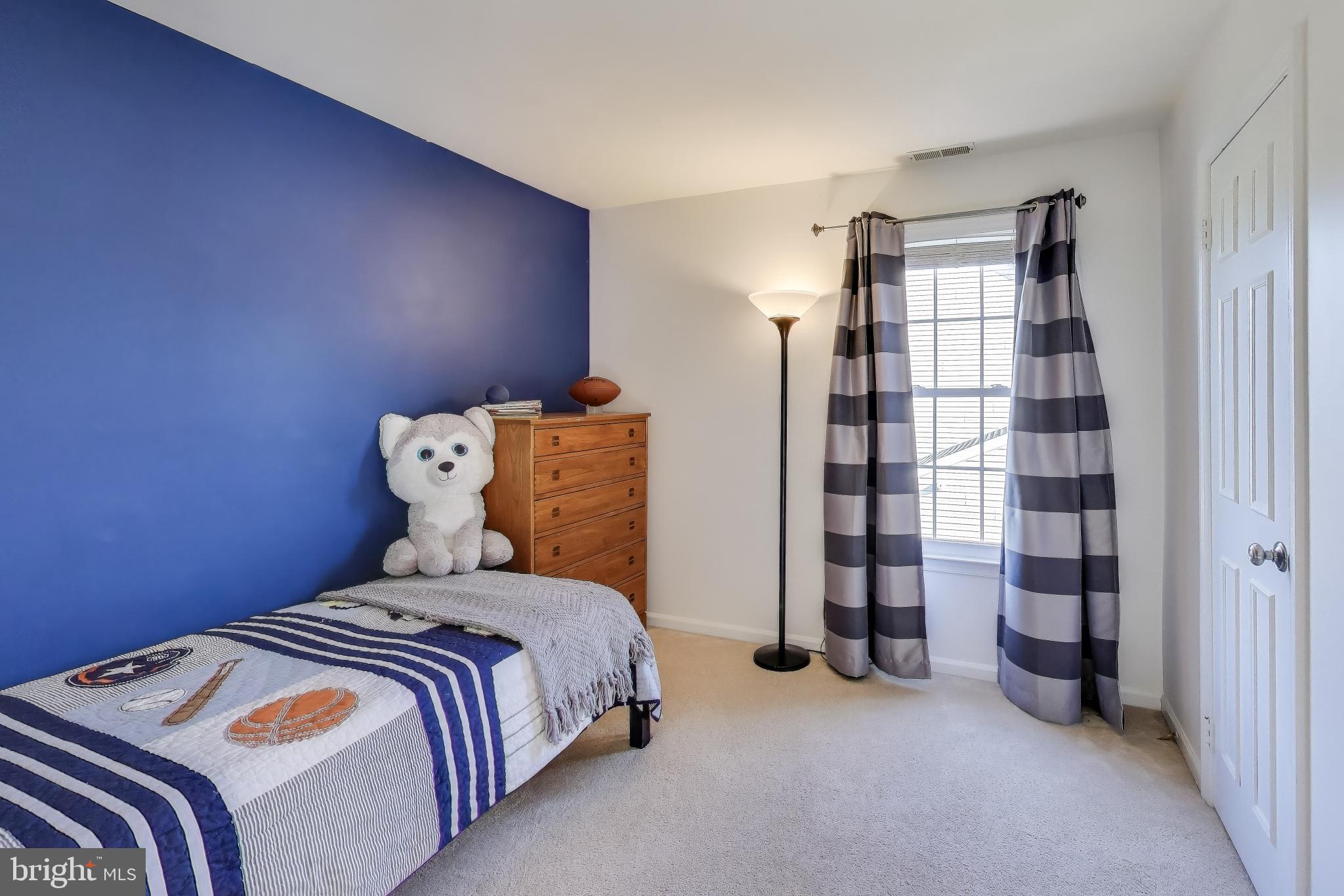 CHANTILLY HIGHLANDS - Residential