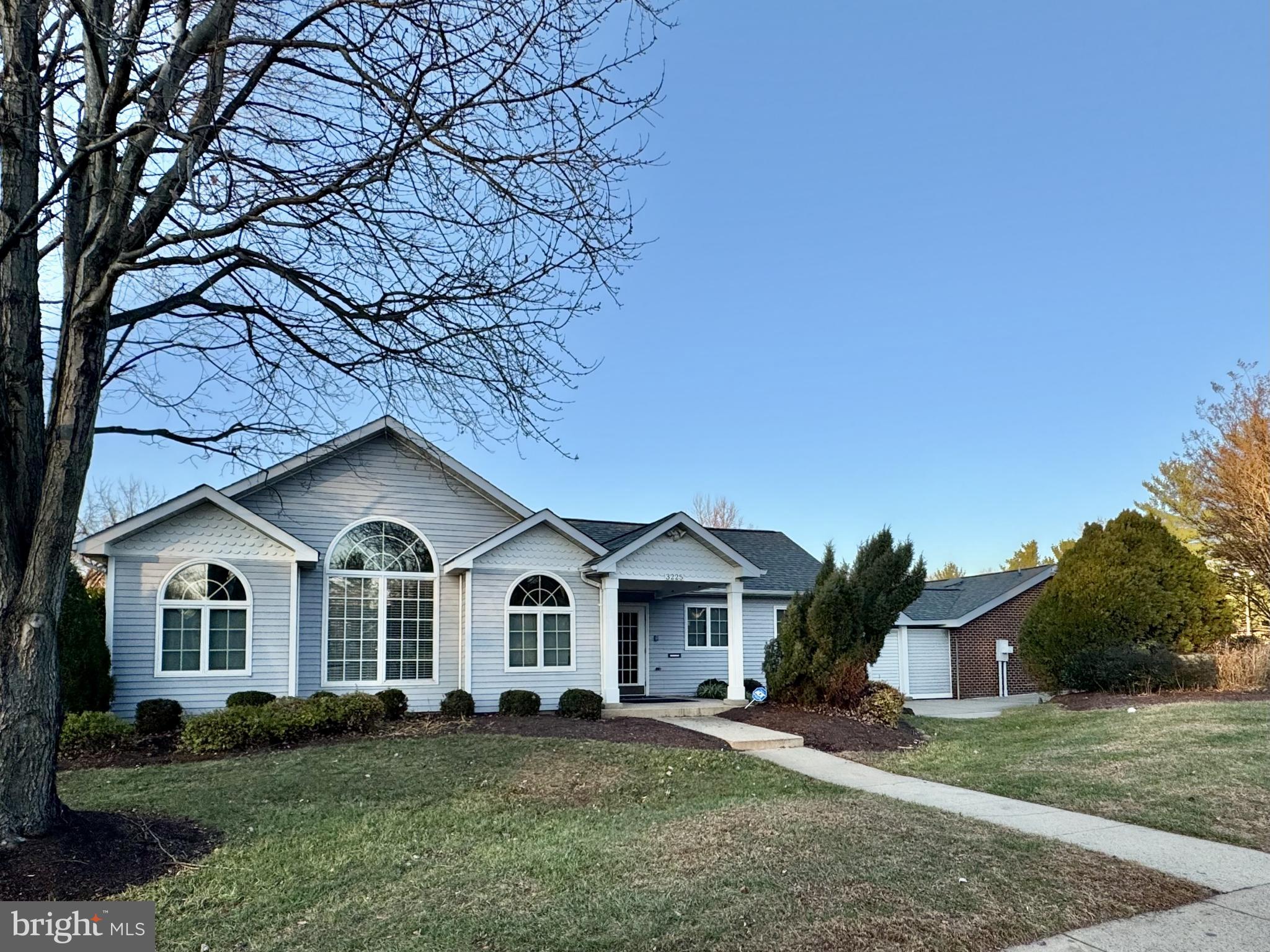 CHANTILLY HIGHLANDS - Residential