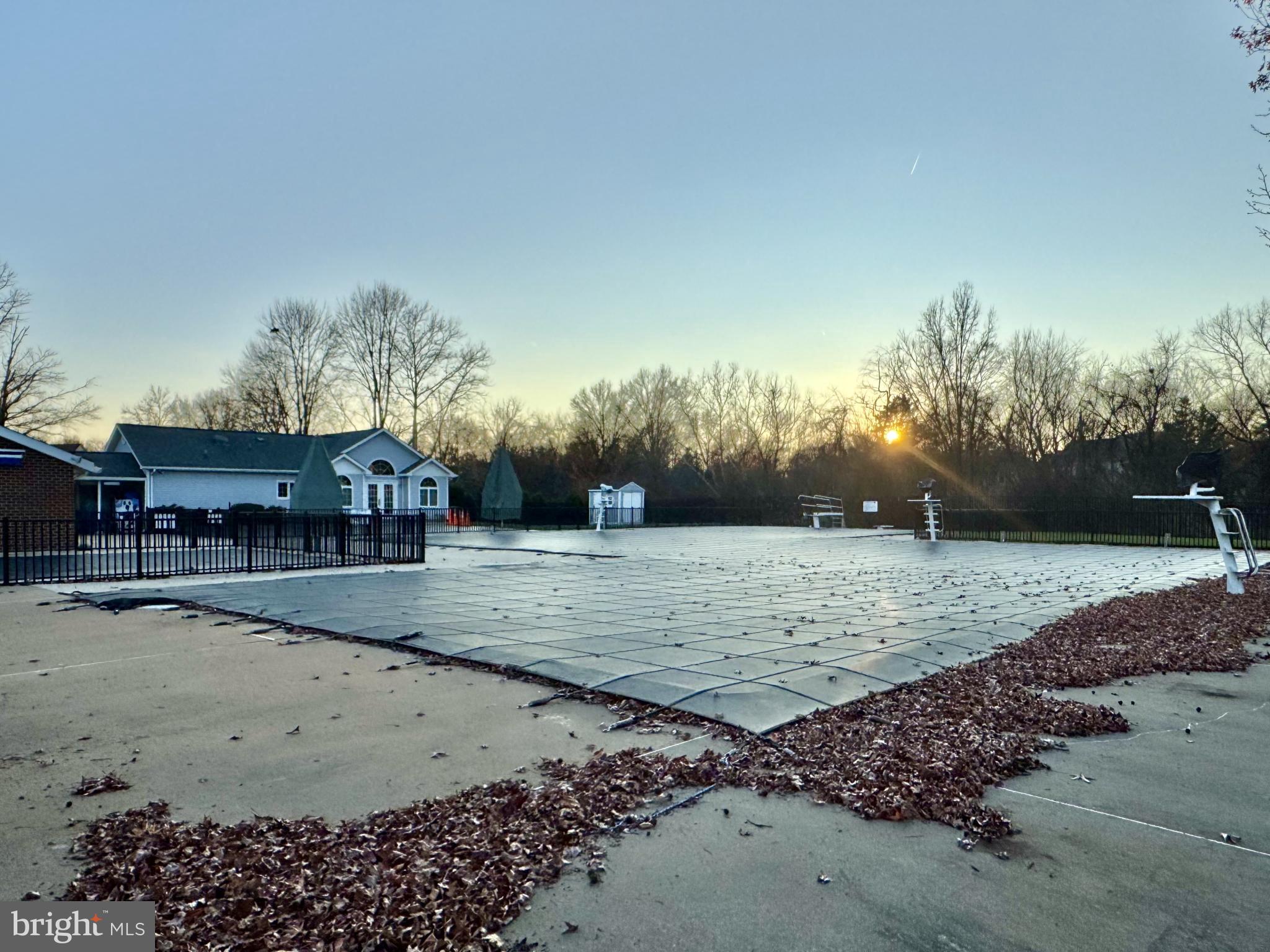 CHANTILLY HIGHLANDS - Residential