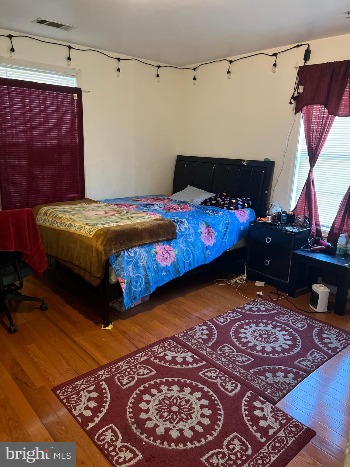 WHITE HOUSE HEIGHTS - Residential