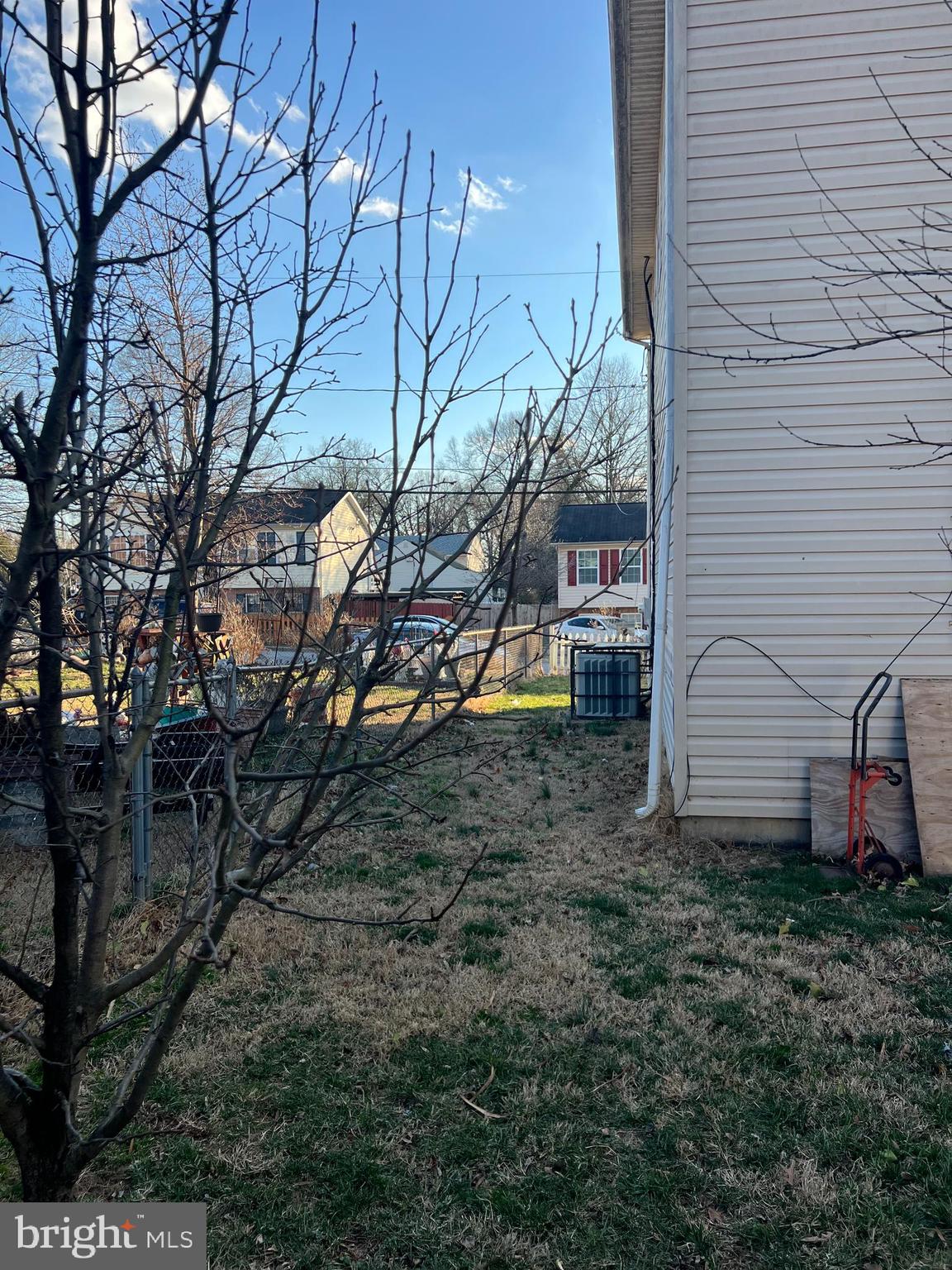 WHITE HOUSE HEIGHTS - Residential