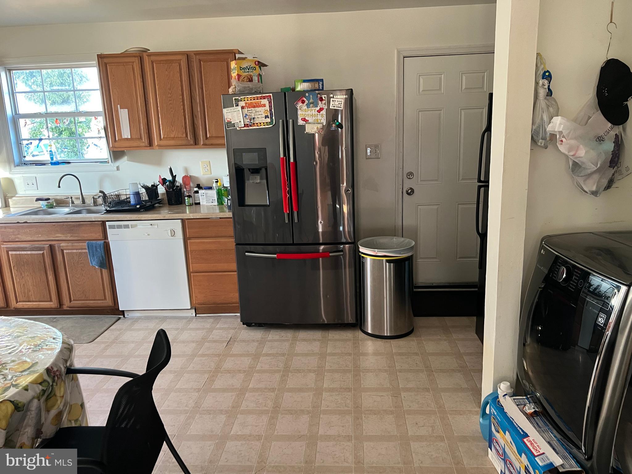 WHITE HOUSE HEIGHTS - Residential