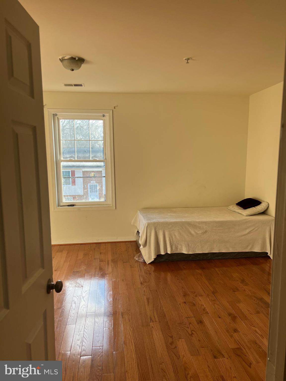 WHITE HOUSE HEIGHTS - Residential