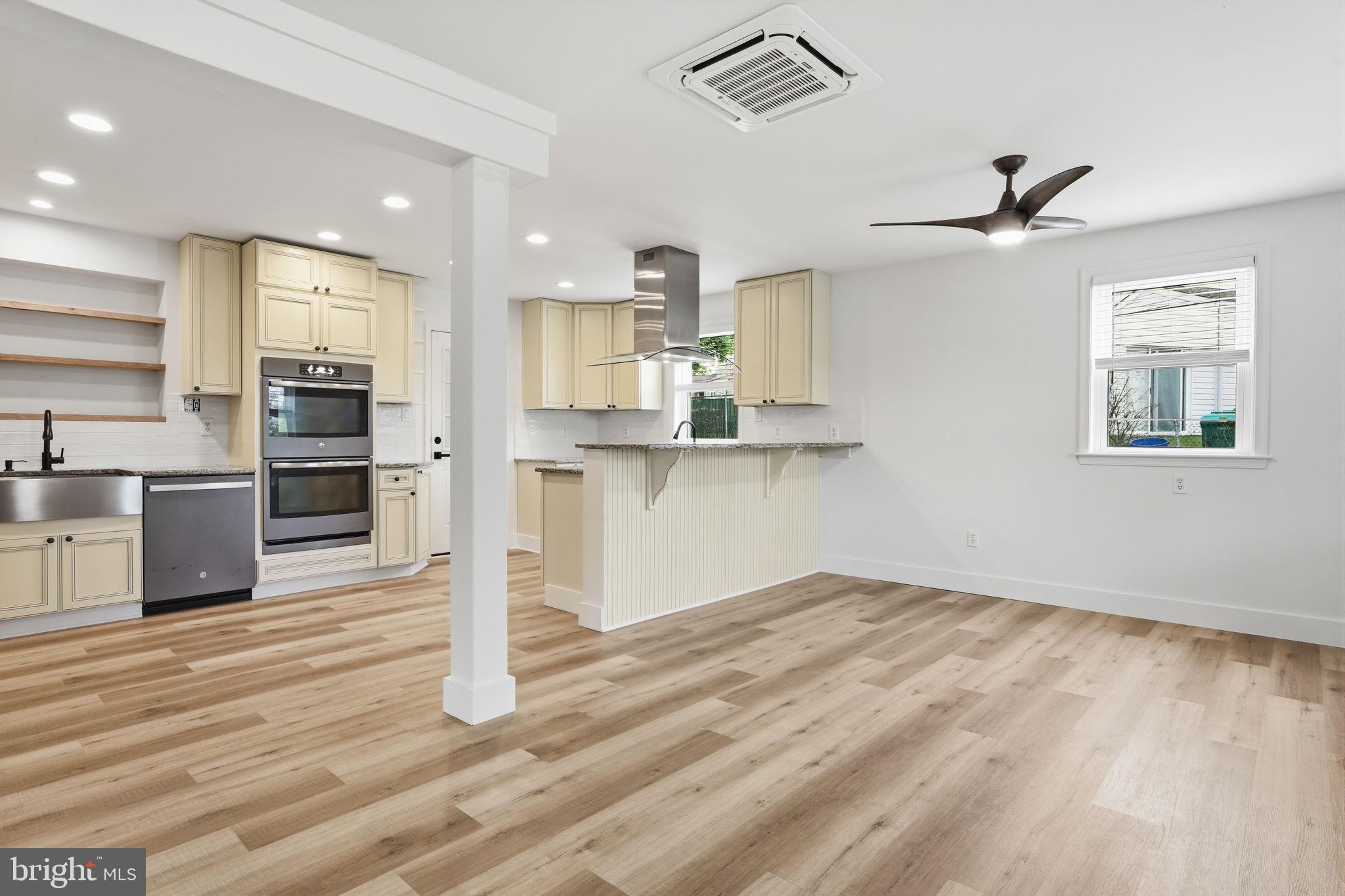 LANGHORNE TERRACE - Residential