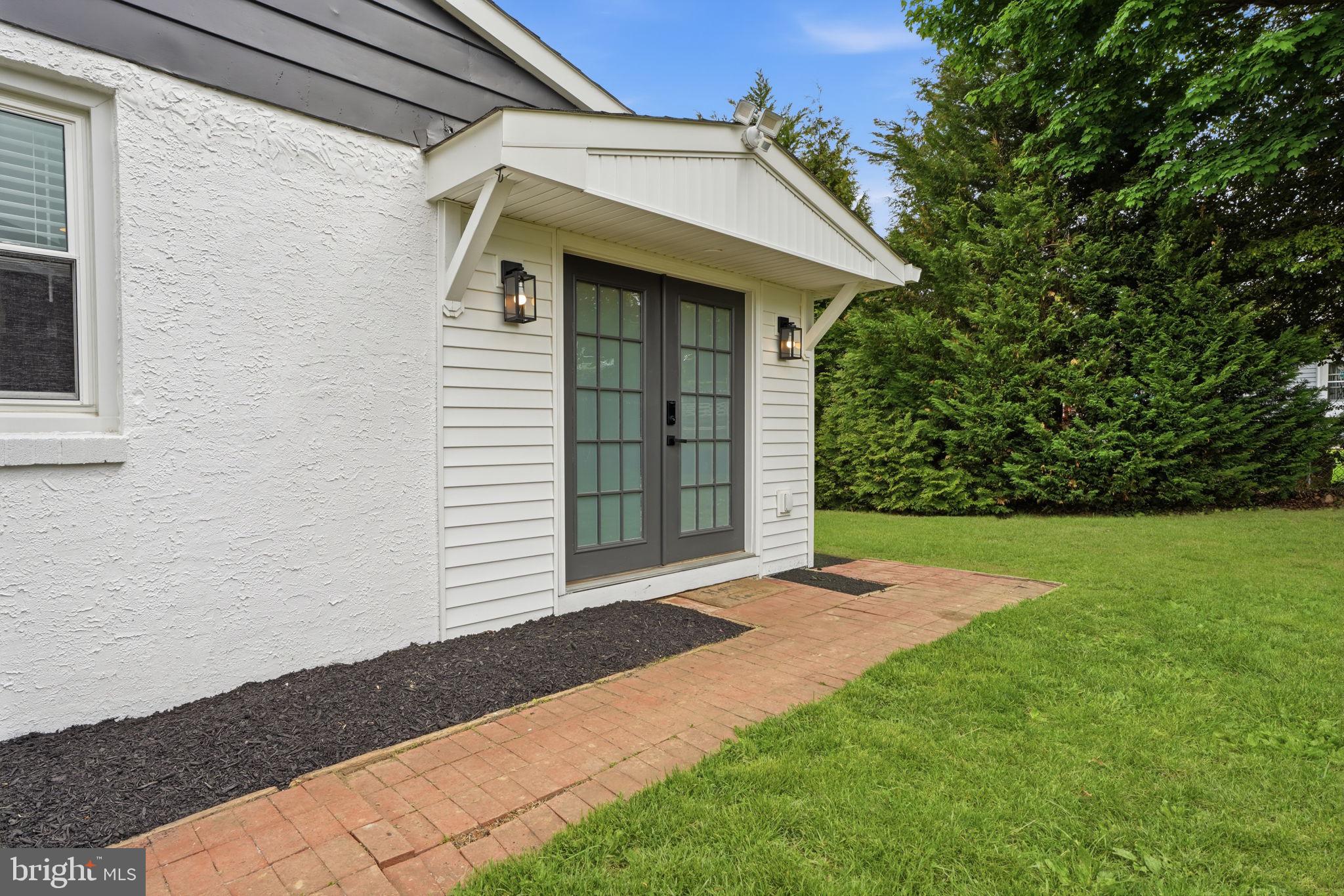 LANGHORNE TERRACE - Residential