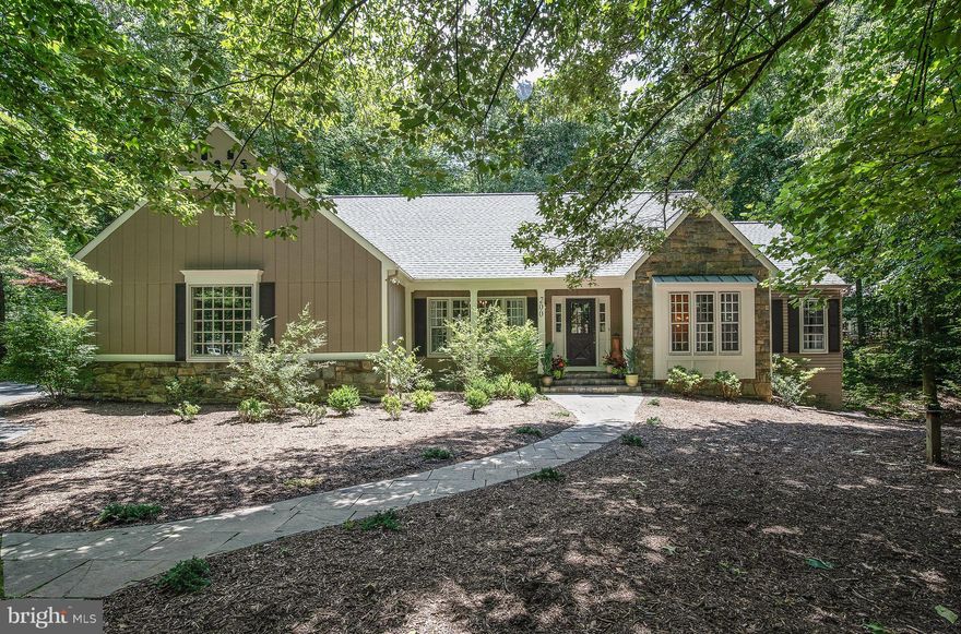 Beautiful Rambler in sought after Aquia Harbour. Remodeled Kitchen with Exquisite Granite Counters, Natural Marble & Glass Tile Backsplash. Vaulted Ceiling w/ Skylights in Family Room. Large Master w/ Walk-in Closet. Attic with dedicated staircase & Skylights is begging to be finished space. Oversized 2 Car Garage. Freshly Landscaped Yard w/ Large Deck overlooking quiet creek. New Roof in 2014.