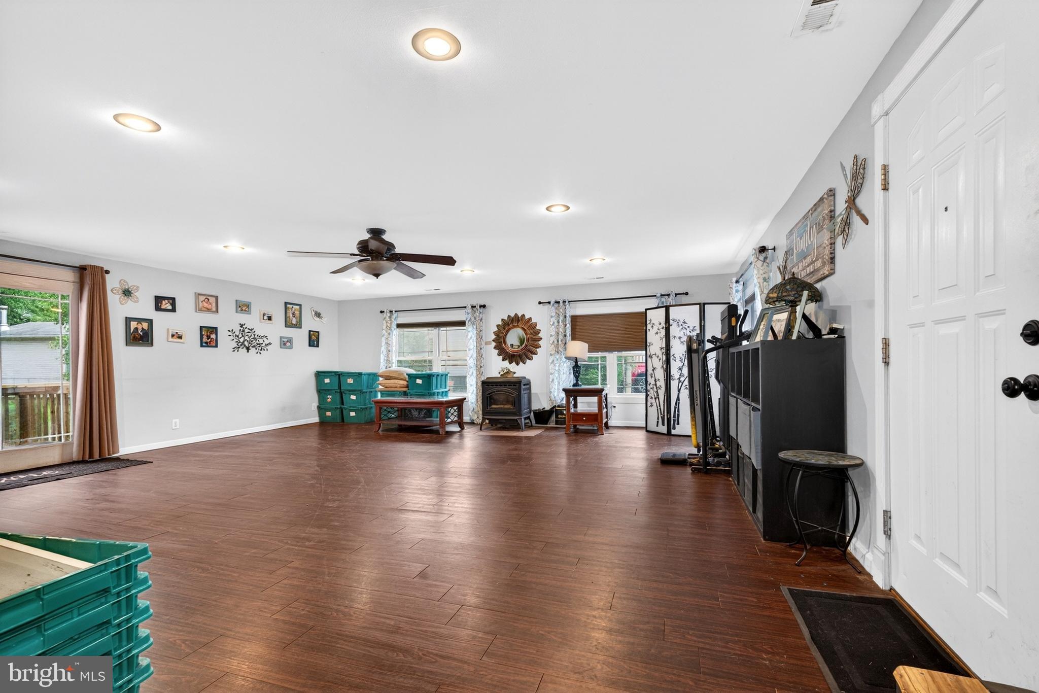 NORTH POINT VILLAGE - Residential
