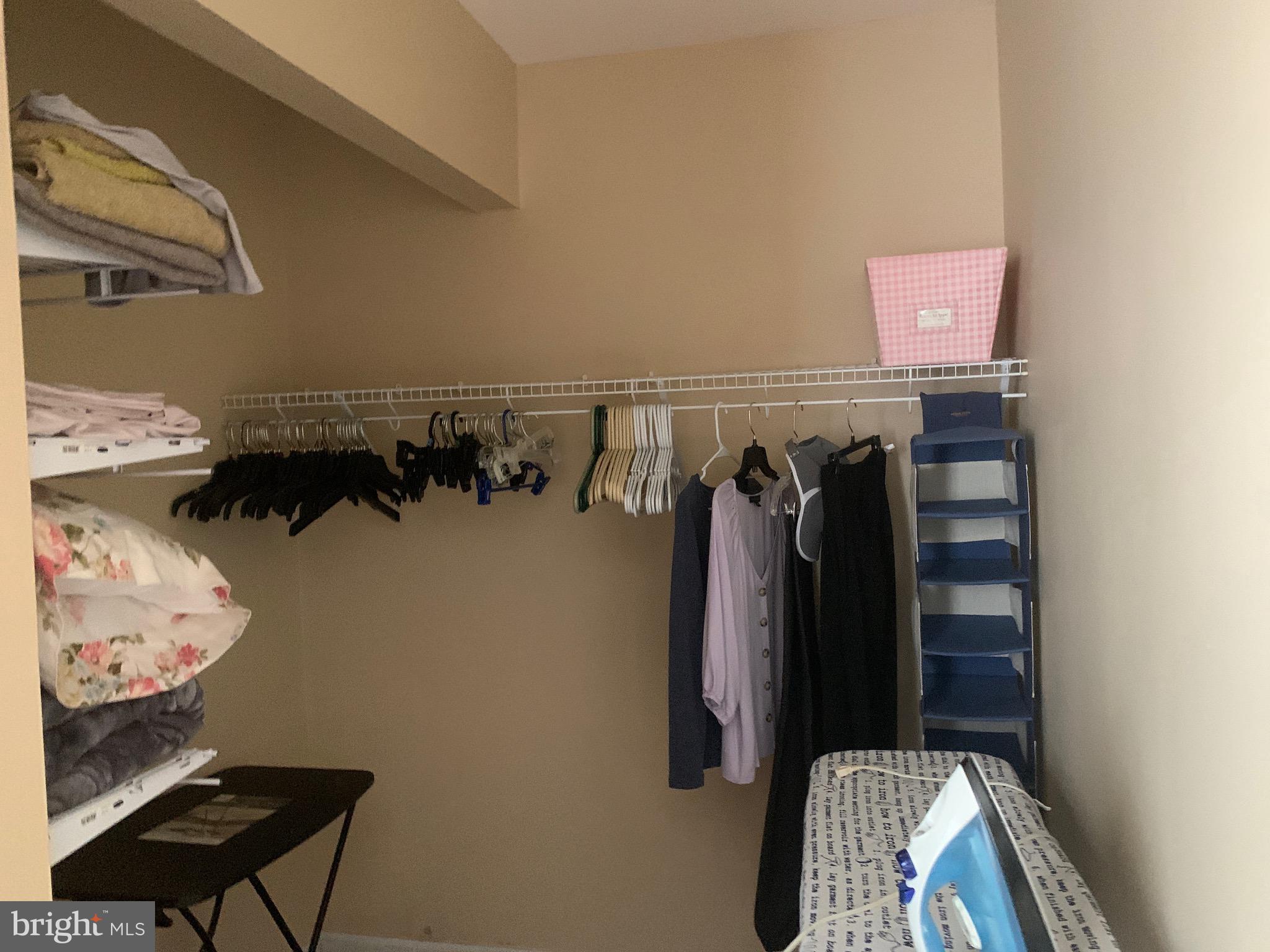 THE MEADOWS - Residential Lease