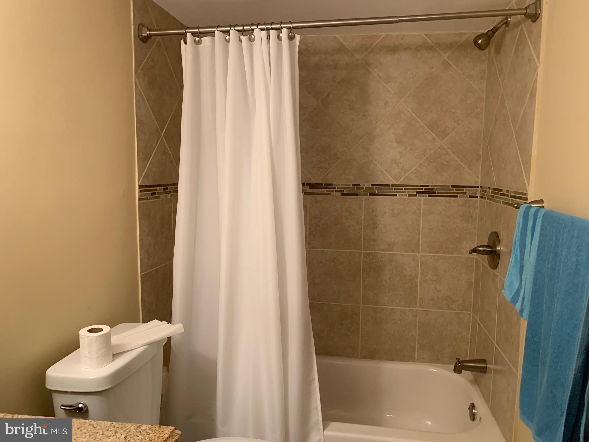 THE MEADOWS - Residential Lease