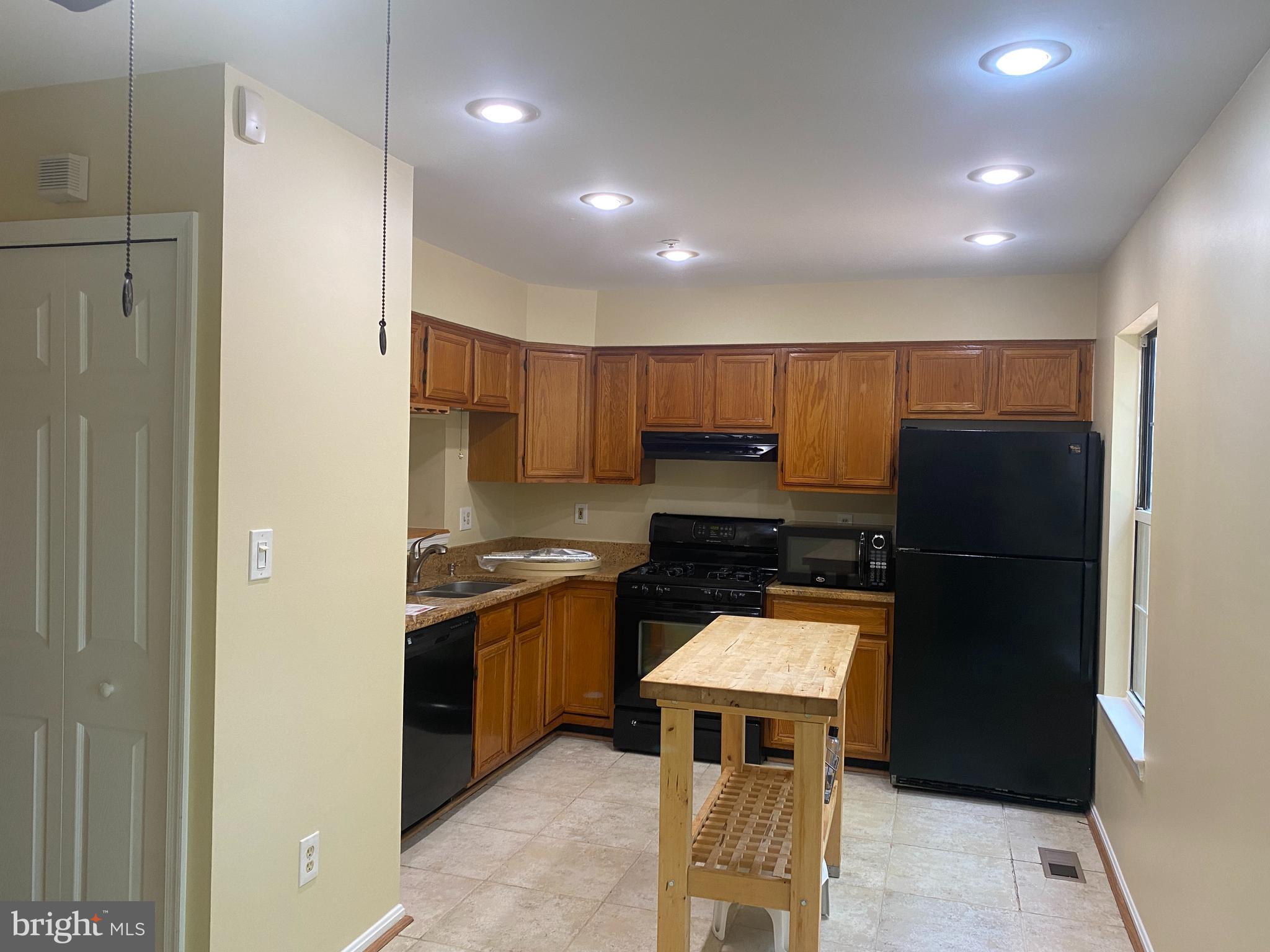 REGENCY MEADOWS - Residential