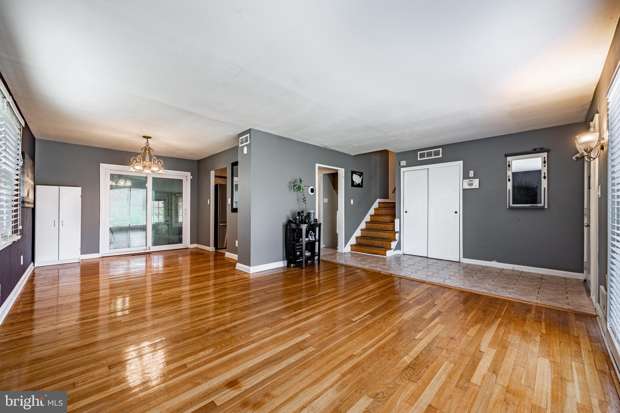 MILFORD RIDGE - Residential