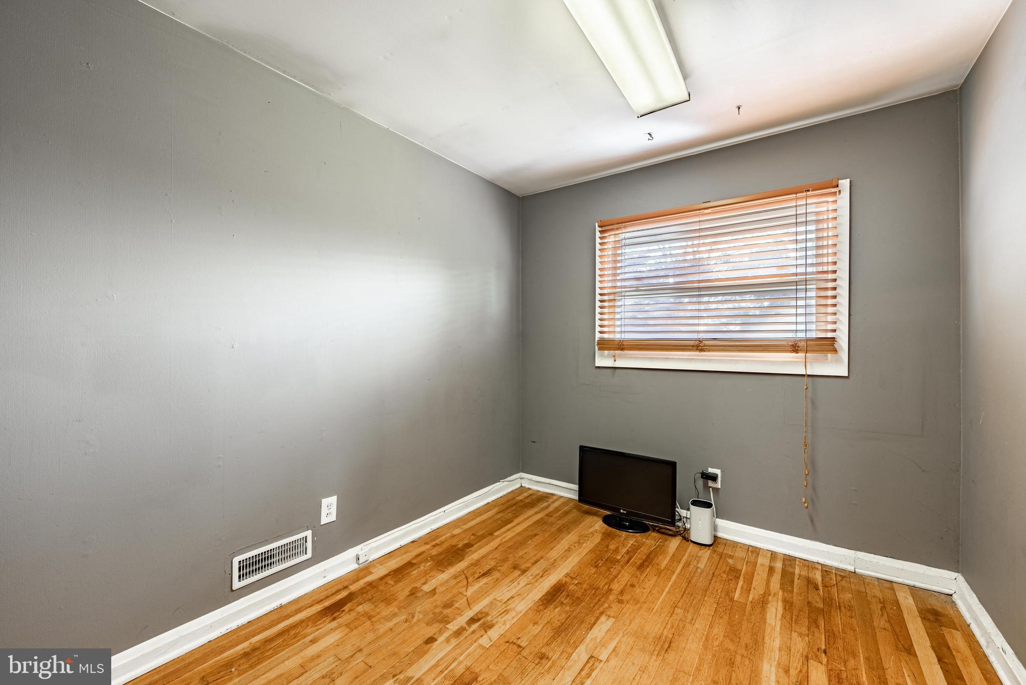 MILFORD RIDGE - Residential