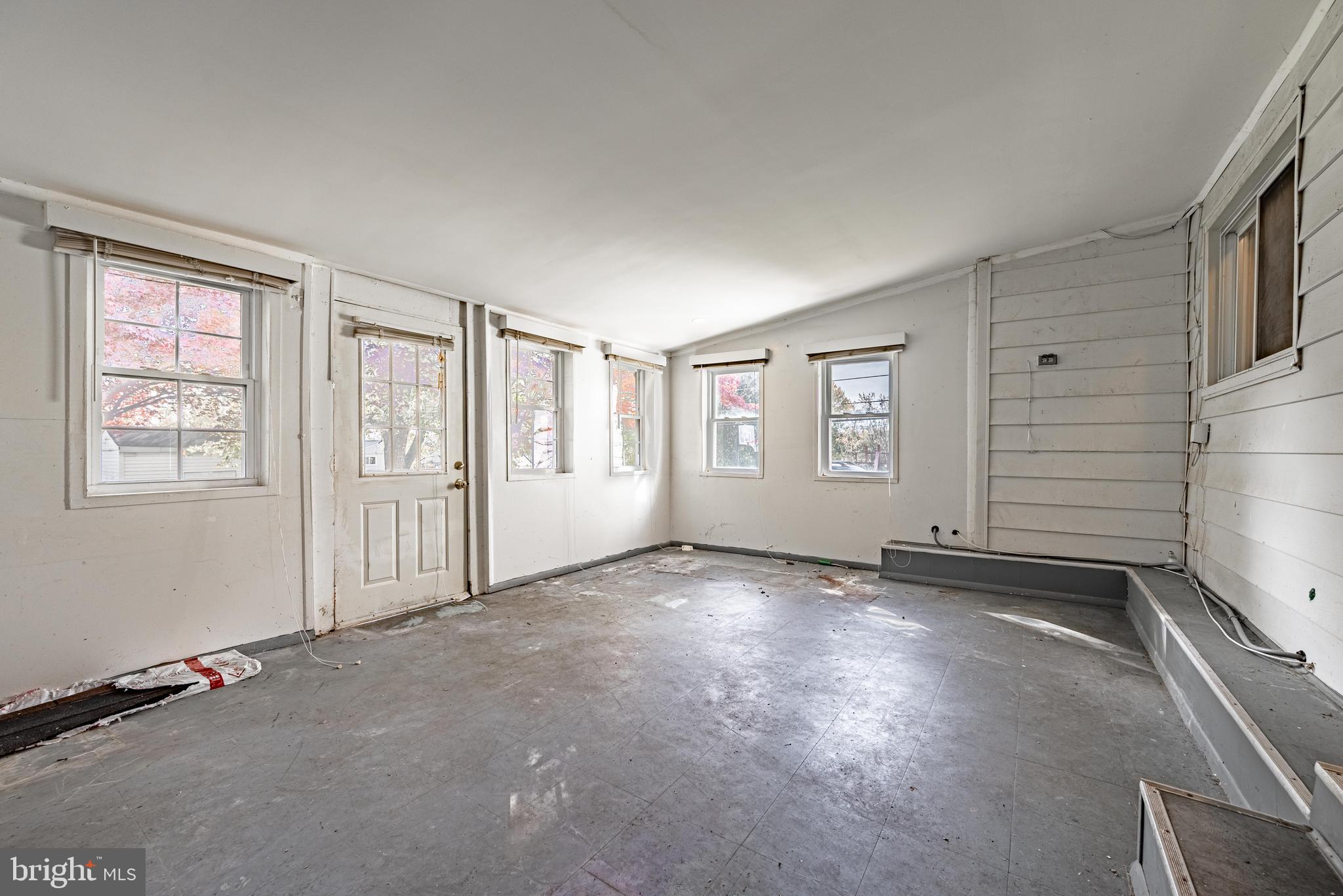 MILFORD RIDGE - Residential