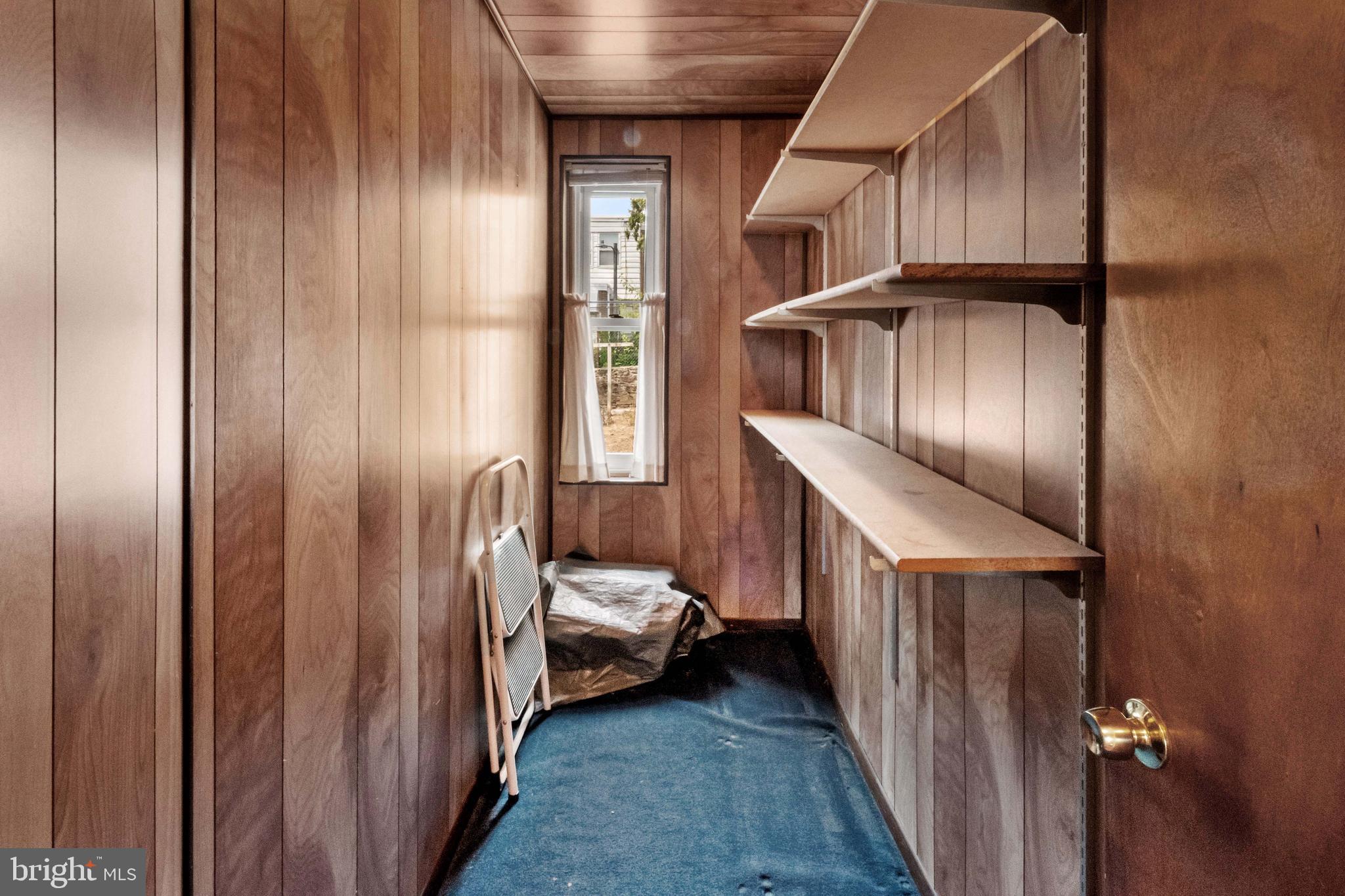 EAST FALLS - Residential