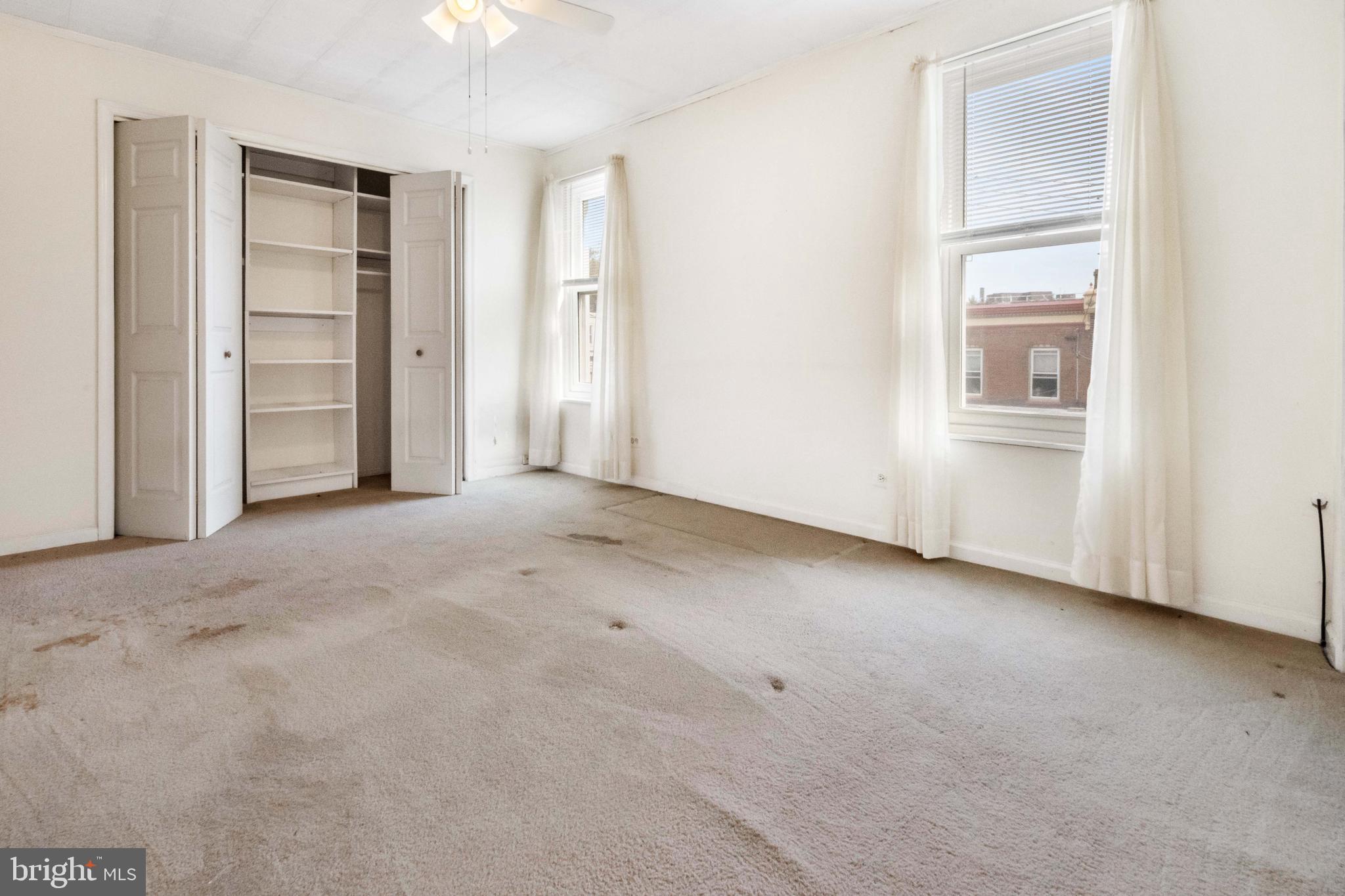 EAST FALLS - Residential