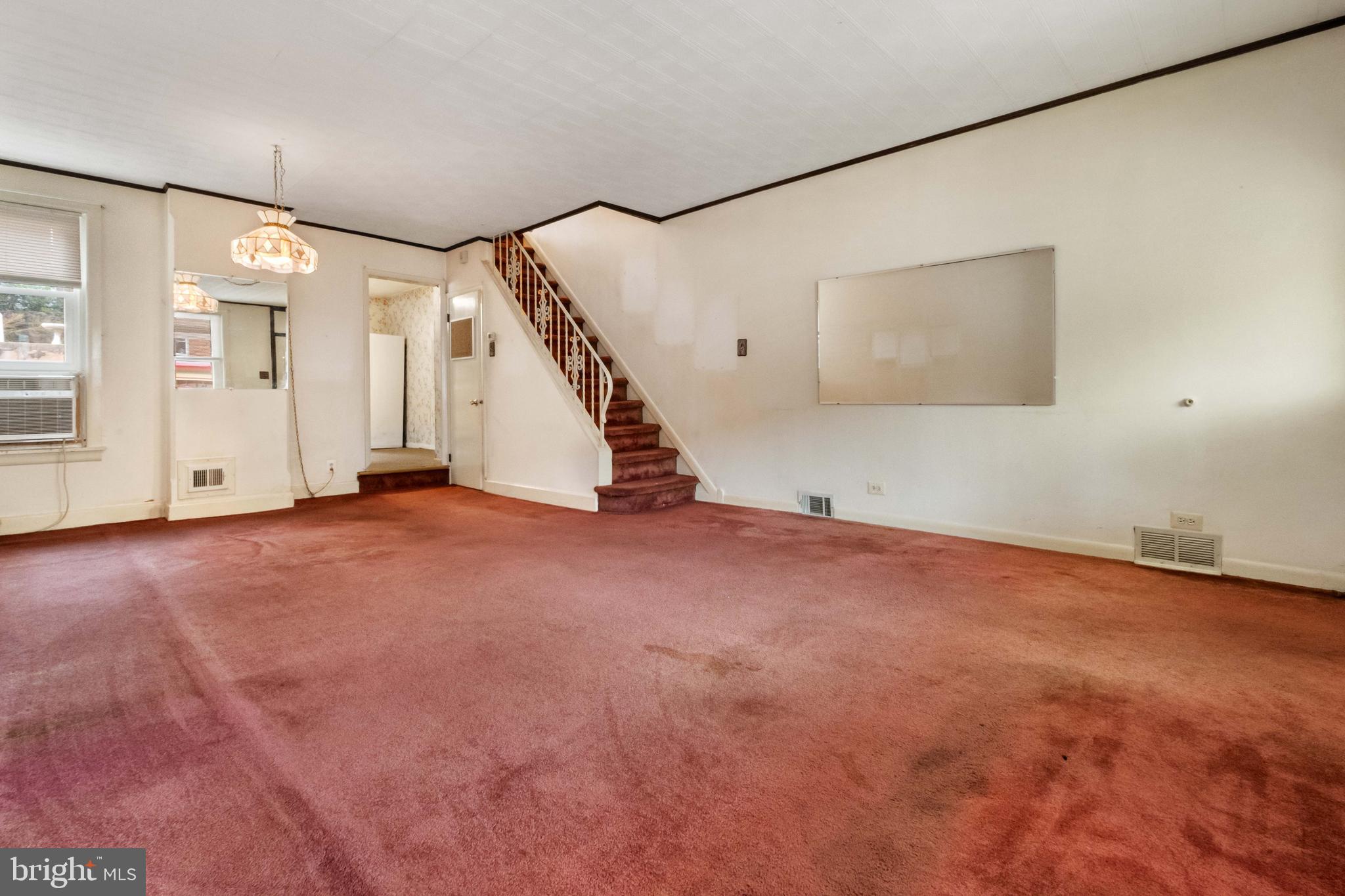 EAST FALLS - Residential