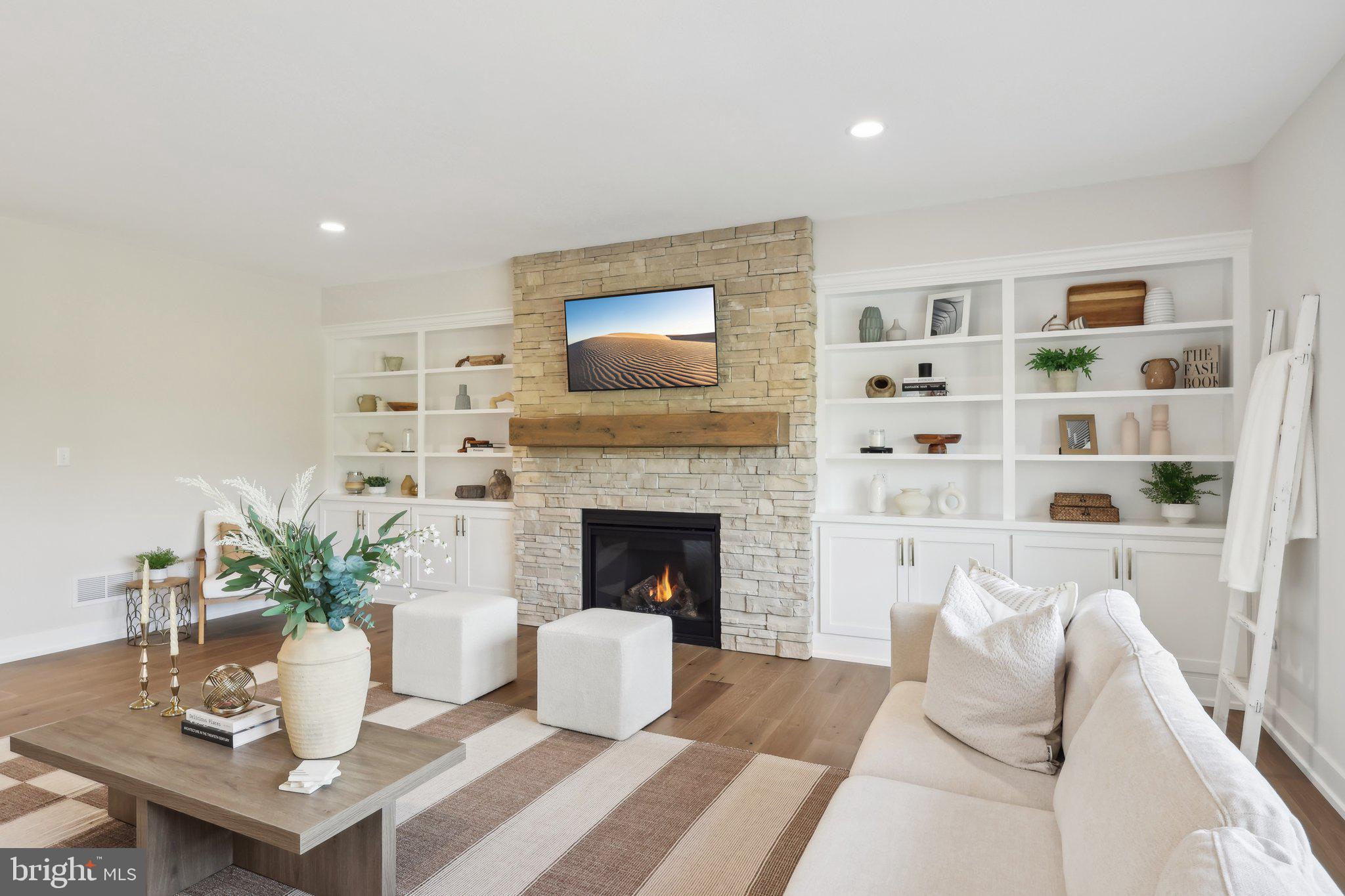 CEDAR VIEW - Residential