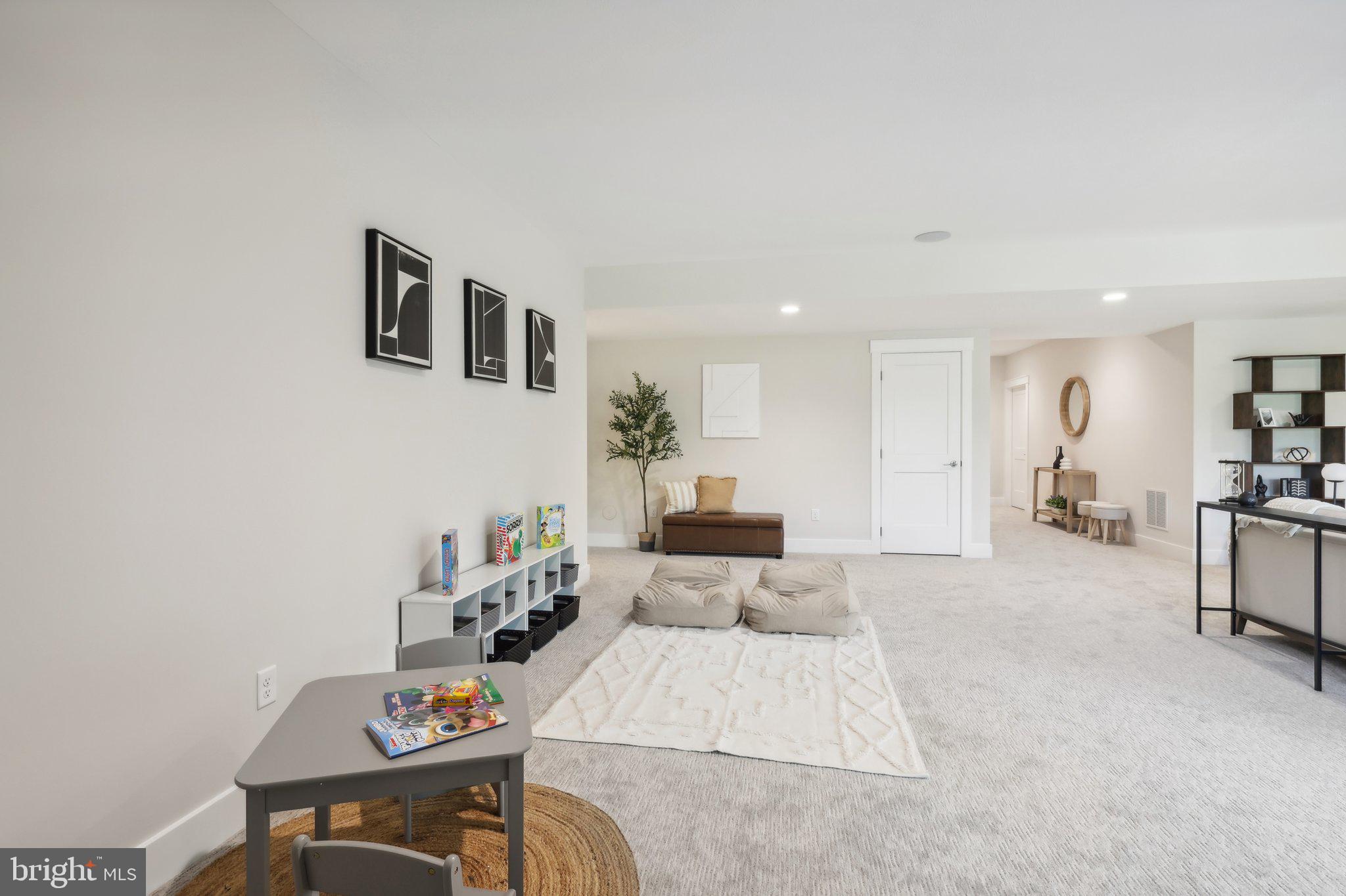 CEDAR VIEW - Residential