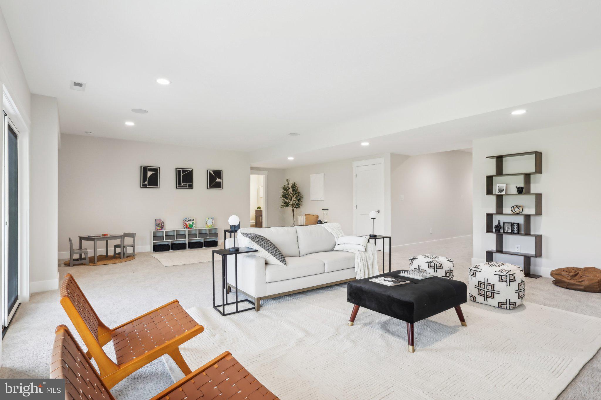 CEDAR VIEW - Residential